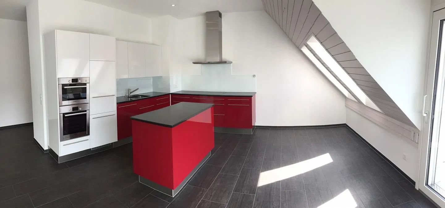Appartement sous les combles moderne et familial de 4,5 pièces à Pfungen - Photo 3 sur 13