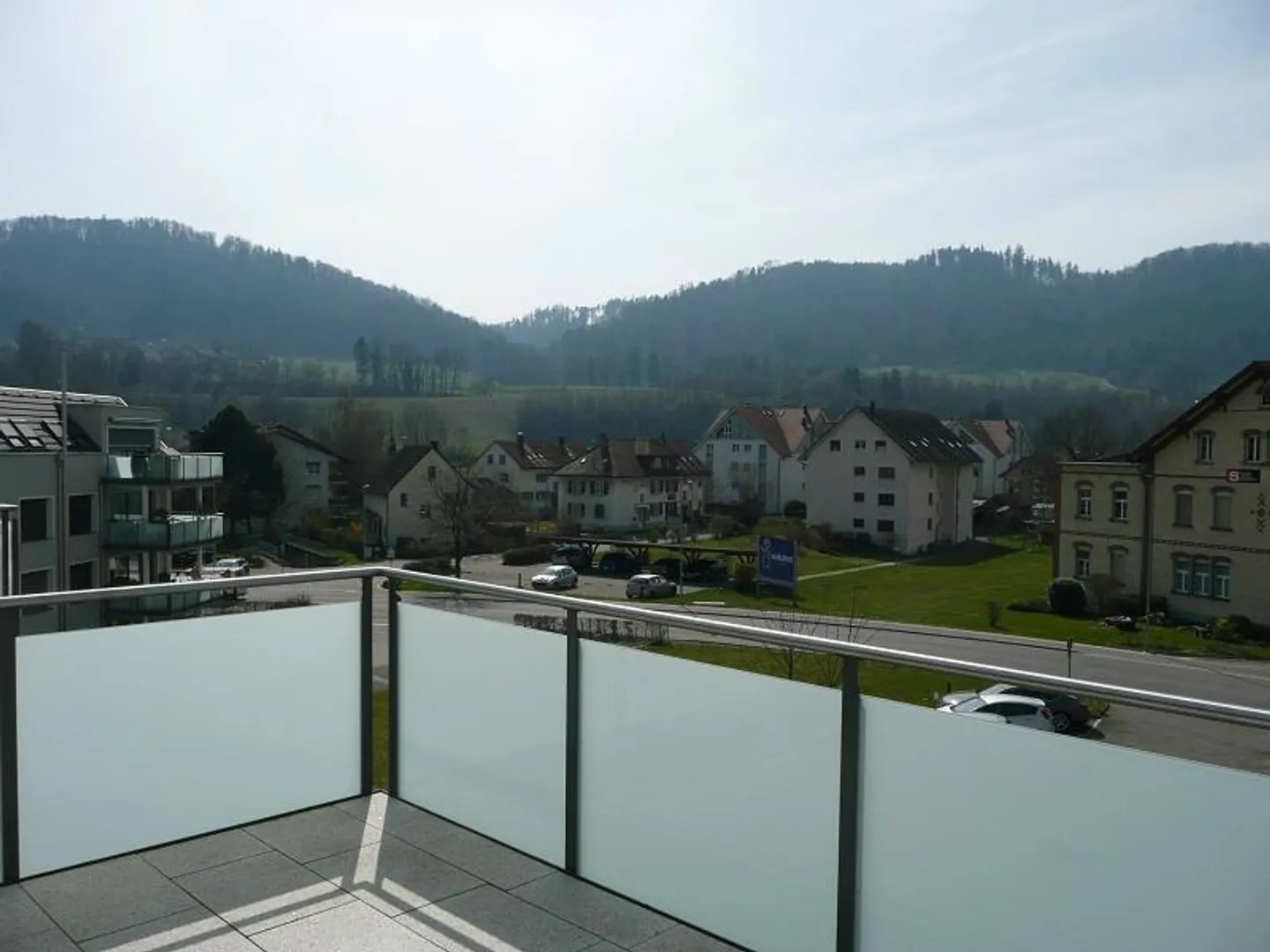 Appartement sous les combles moderne et familial de 4,5 pièces à Pfungen - Photo 13 sur 13