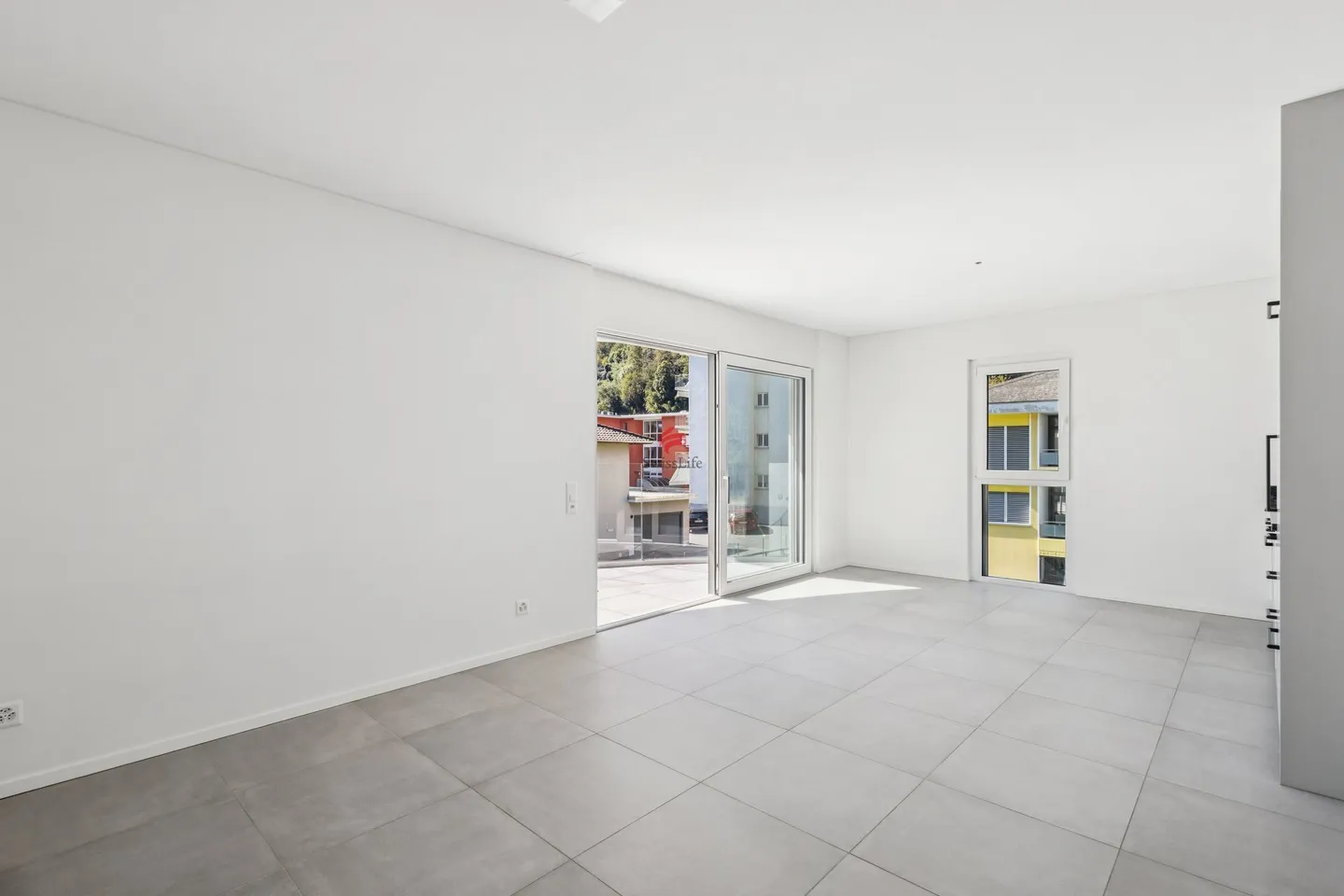 Trois appartements lumineux avec un revenu garanti - Photo 2 sur 11