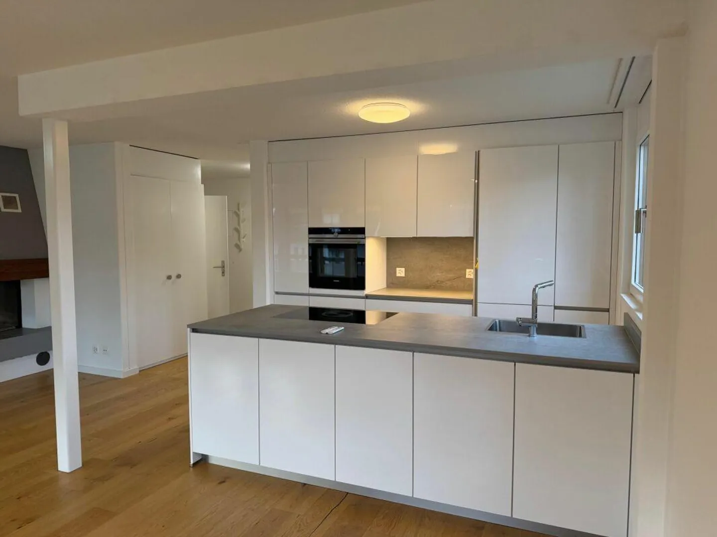 Vie confortable et moderne - Appartement de 3,5 pièces avec cheminée - Photo 3 sur 14