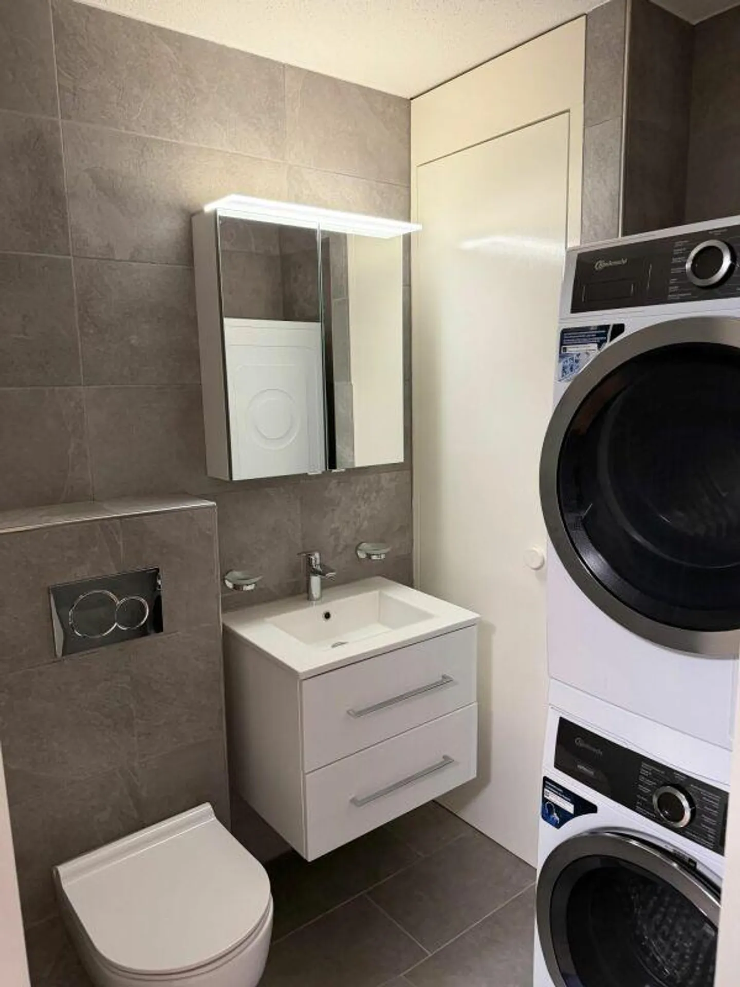 Vie confortable et moderne - Appartement de 3,5 pièces avec cheminée - Photo 7 sur 14