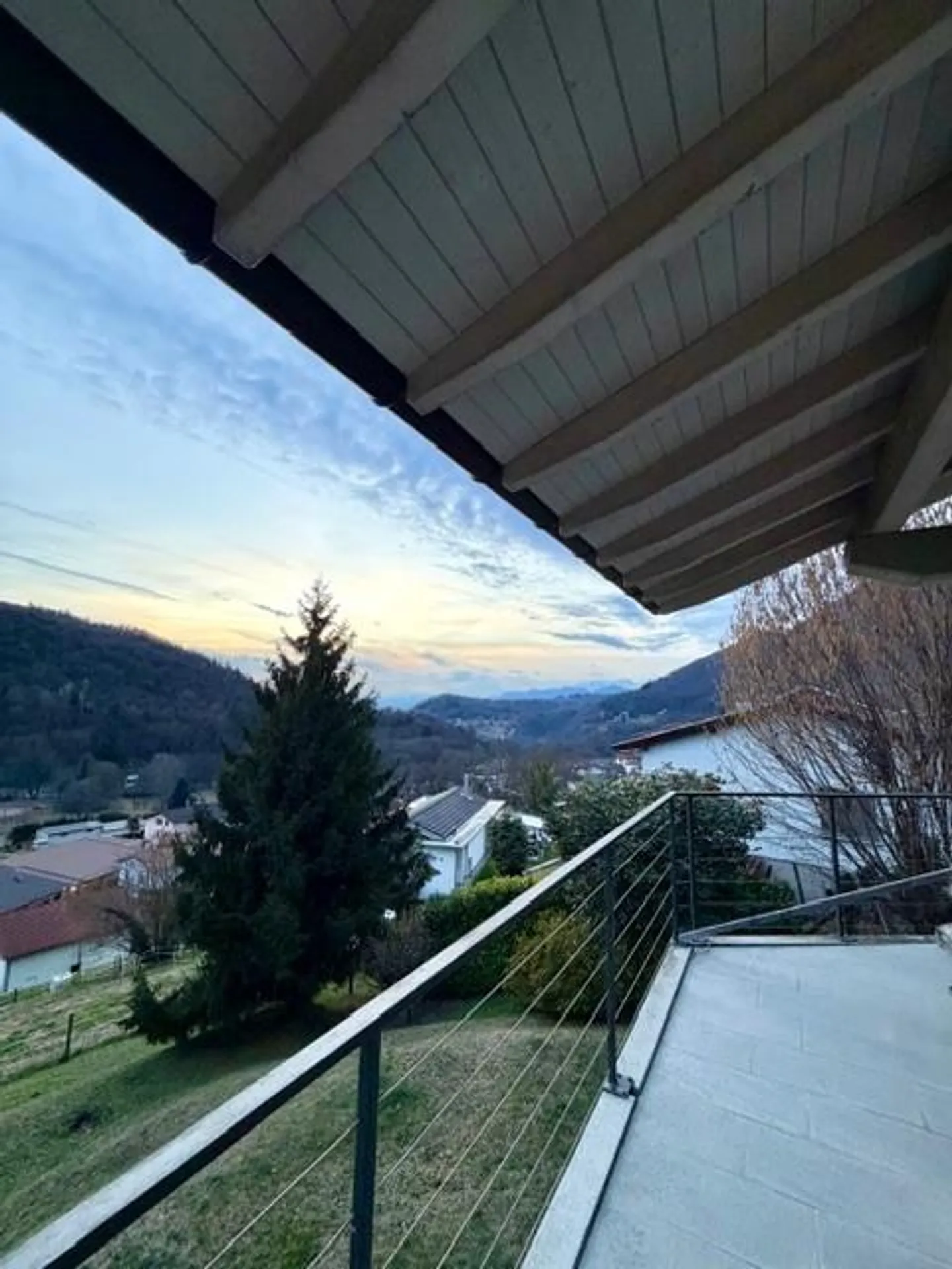 Maison individuelle avec vue panoramique et jardin - Photo 5 sur 11