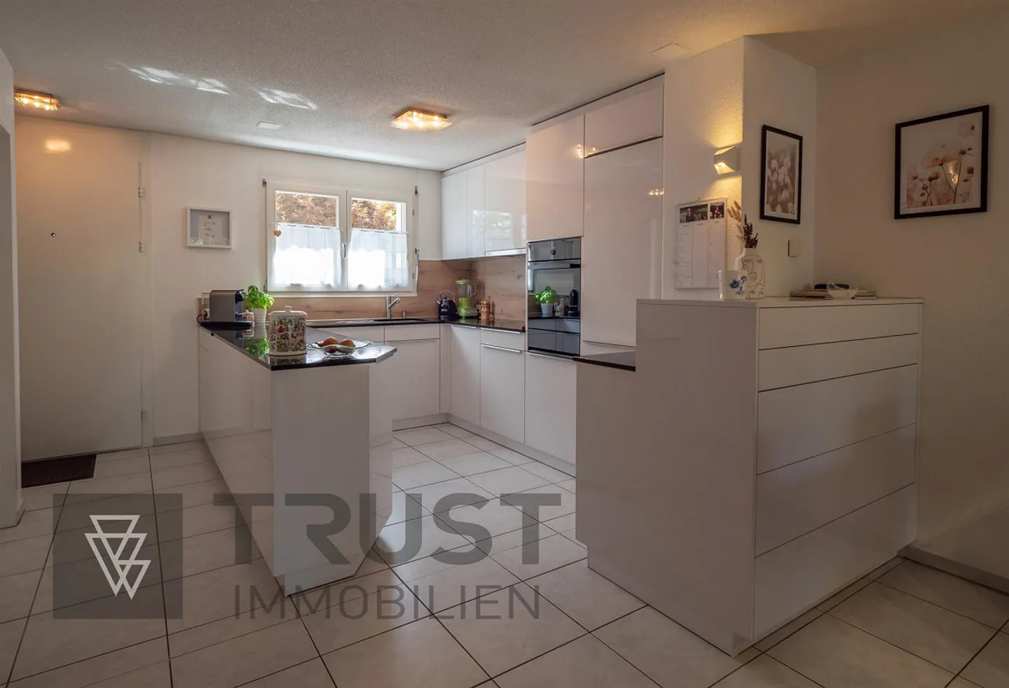 Familienfreundlich wohnen mit Garten und Dachterrasse - Photo 2 sur 10
