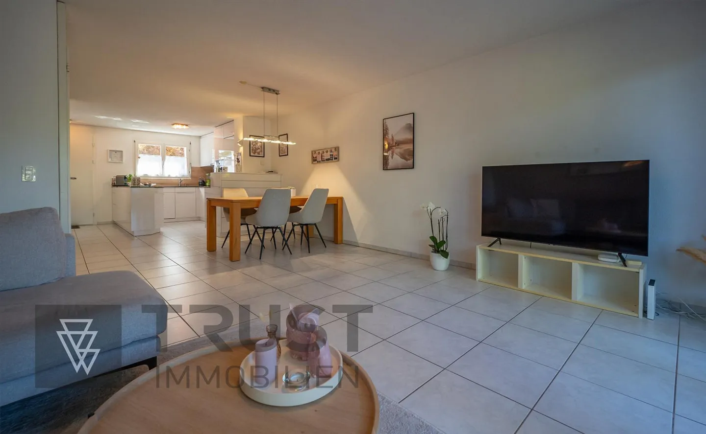Familienfreundlich wohnen mit Garten und Dachterrasse - Photo 3 sur 10