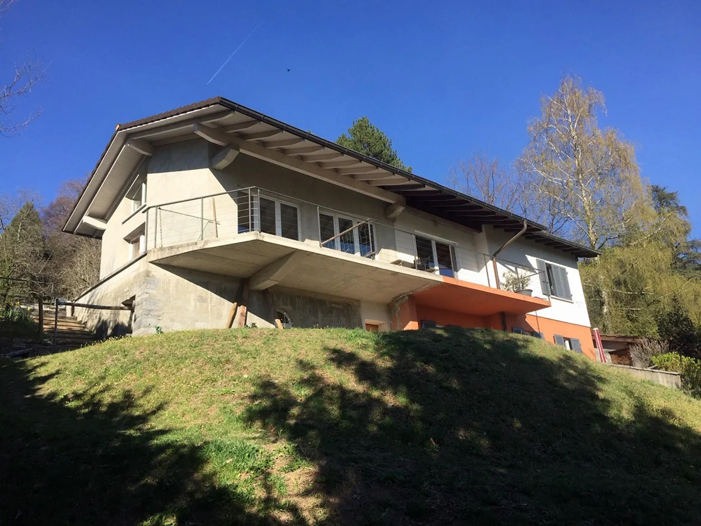 Maison individuelle avec vue panoramique et jardin - Photo 1 sur 11