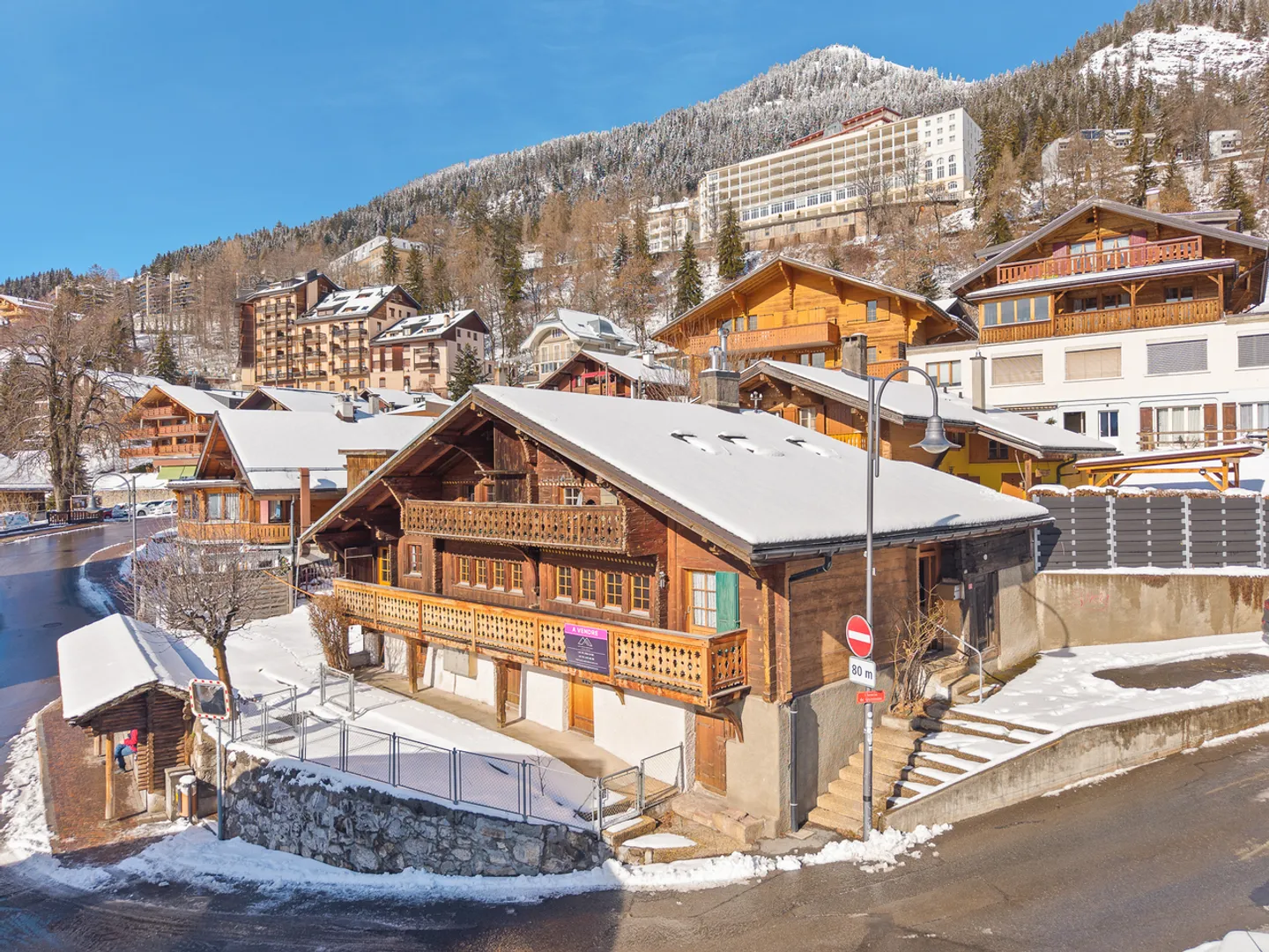 Charming Alpine Chalet in Leysin - Photo 3 of 23