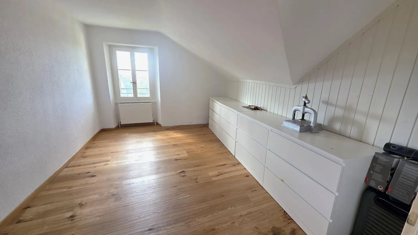 WITH CHARM AND LAKE VIEW - Photo 6 of 8