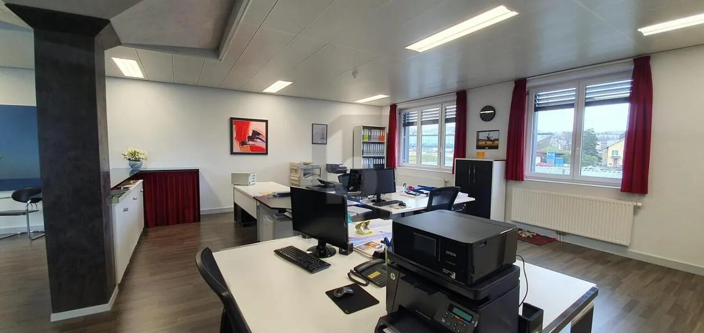 Spazio ufficio in affitto - Foto 2 di 5