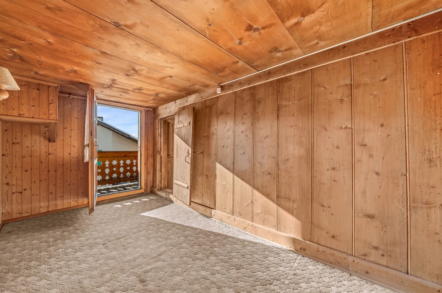 Charming Alpine Chalet in Leysin - Photo 8 of 23