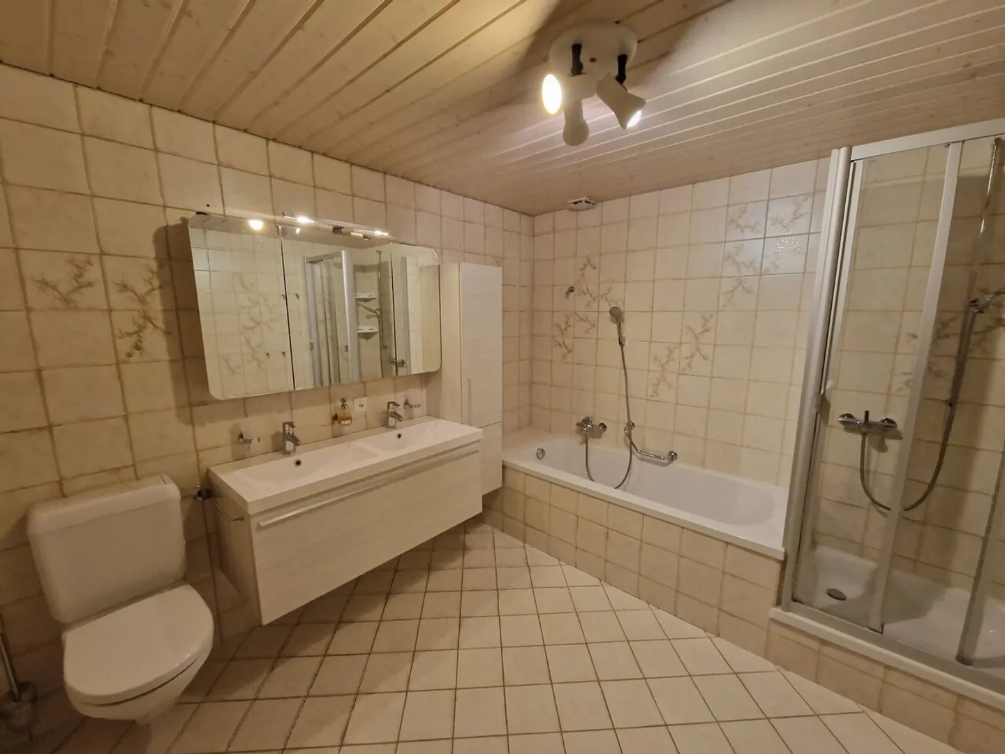 Industry - Photo 3 of 7