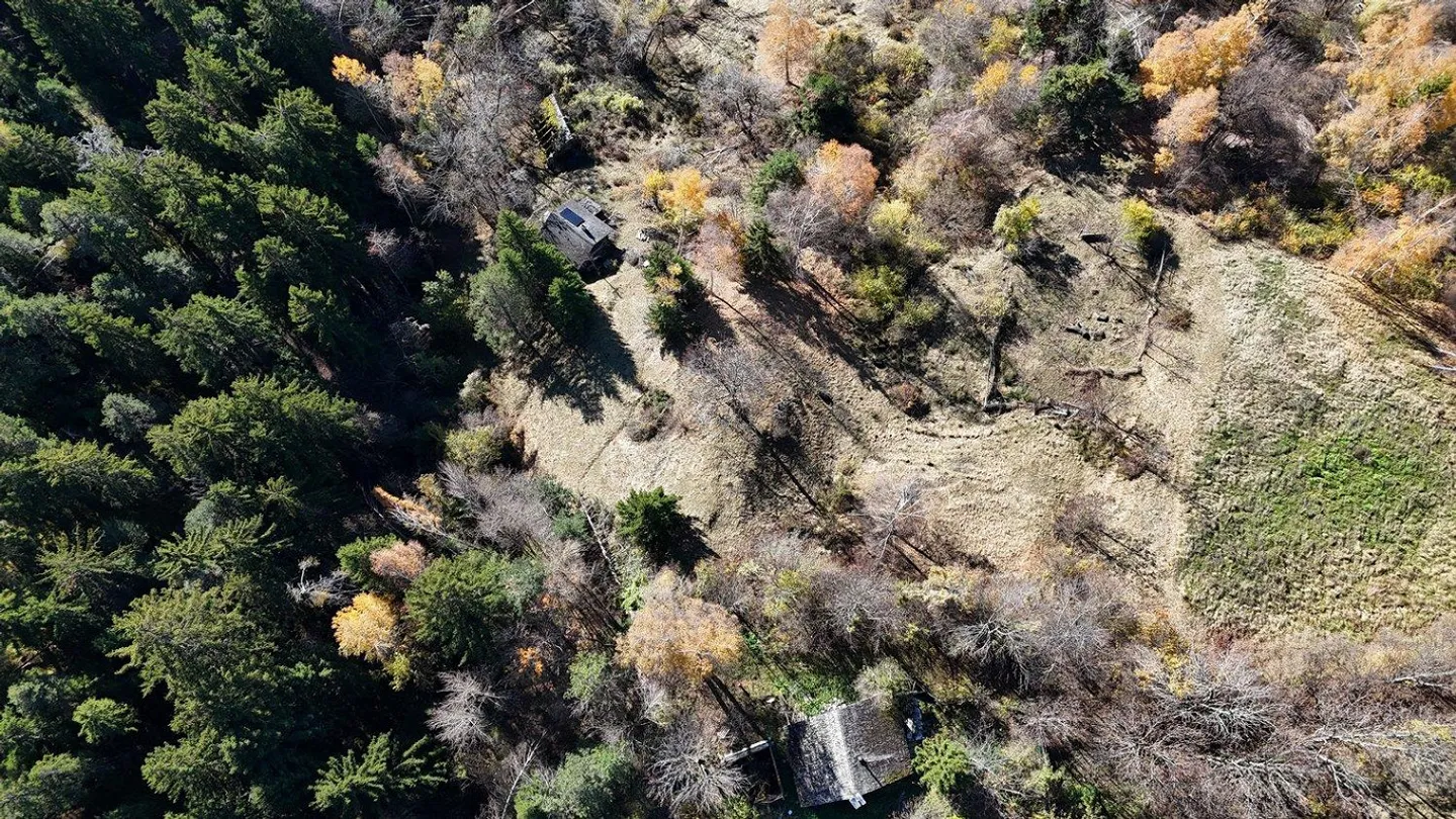 Sunny Agricultural Land with Barn near Leukerbad - Photo 9 of 9