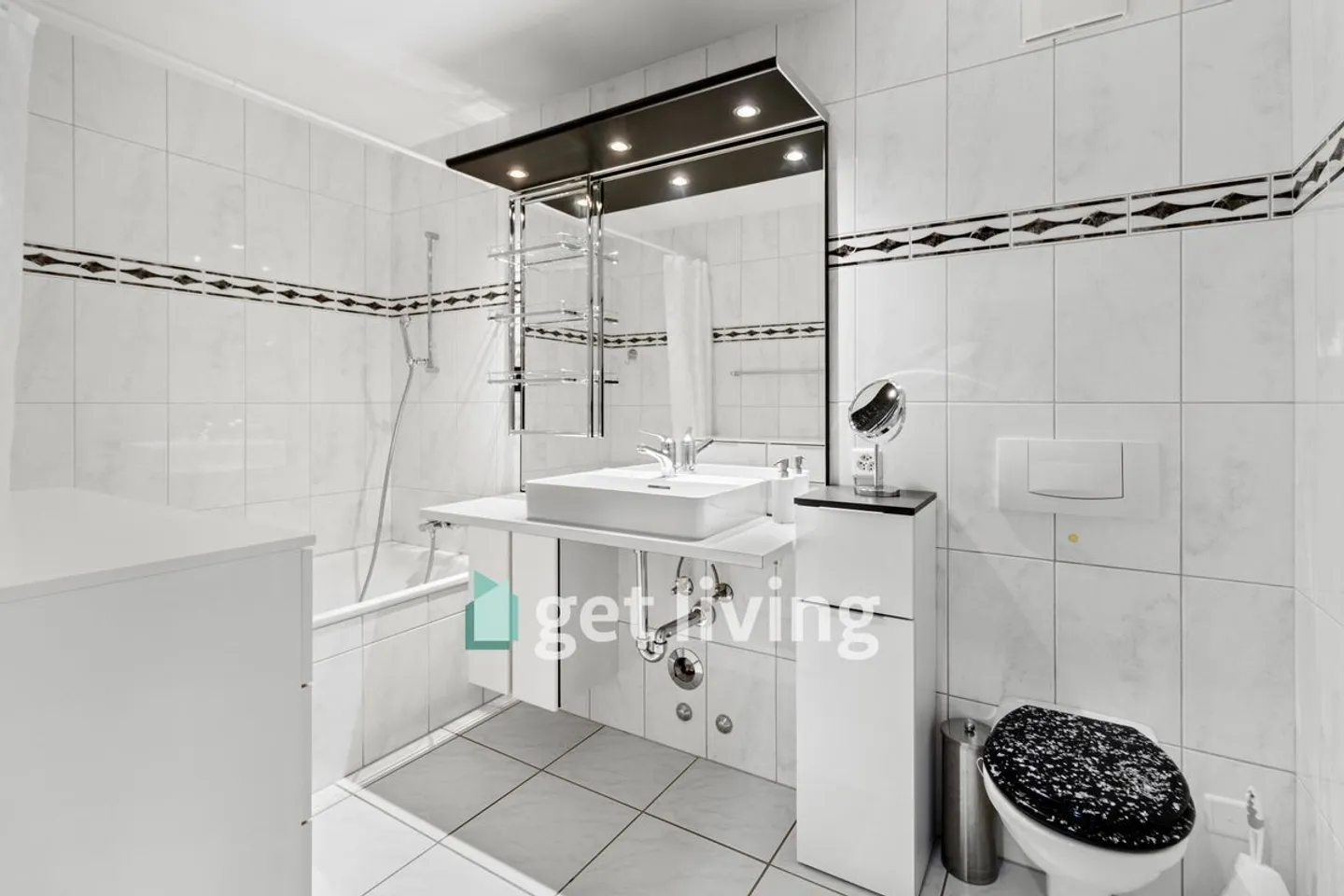 APPARTAMENTO PENTHOUSE SPAZIOSO NEL VECCHIO CENTRO DEL VILLAGGIO - Foto 8 di 8
