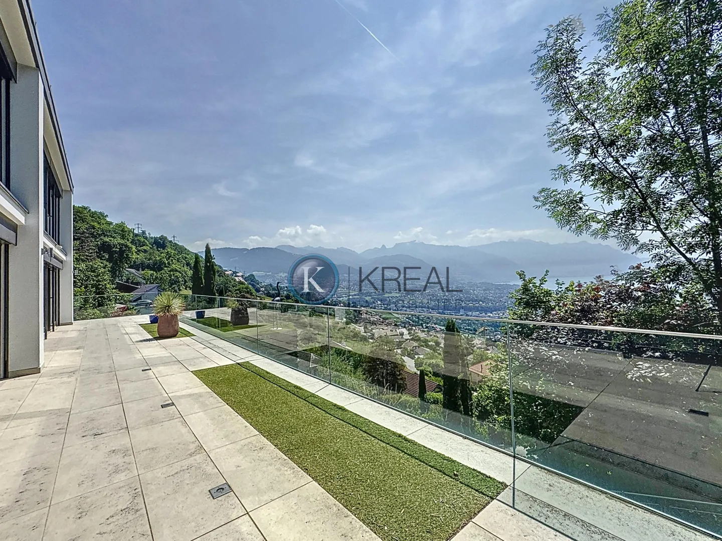 Außergewöhnliches Eigentum? Panoramablick und hochwertige Dienstleistungen - Foto 15 von 16