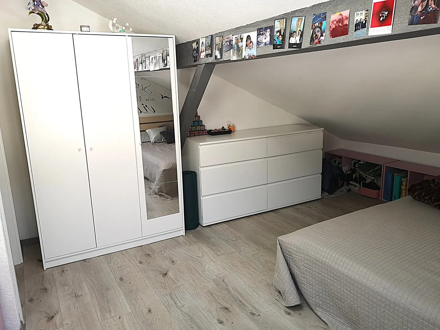 Haus mit Spa, Sauna, Schwimmbad, Ladestation für Elektroautos, 36 Photovoltaik-Panels - Foto 26 von 28