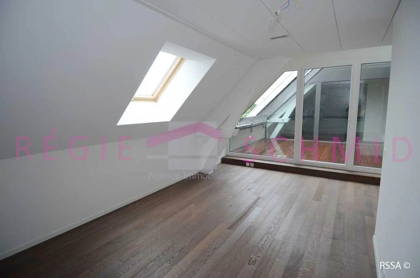 Duplex di Lusso con Vista Alpina - Foto 8 di 15
