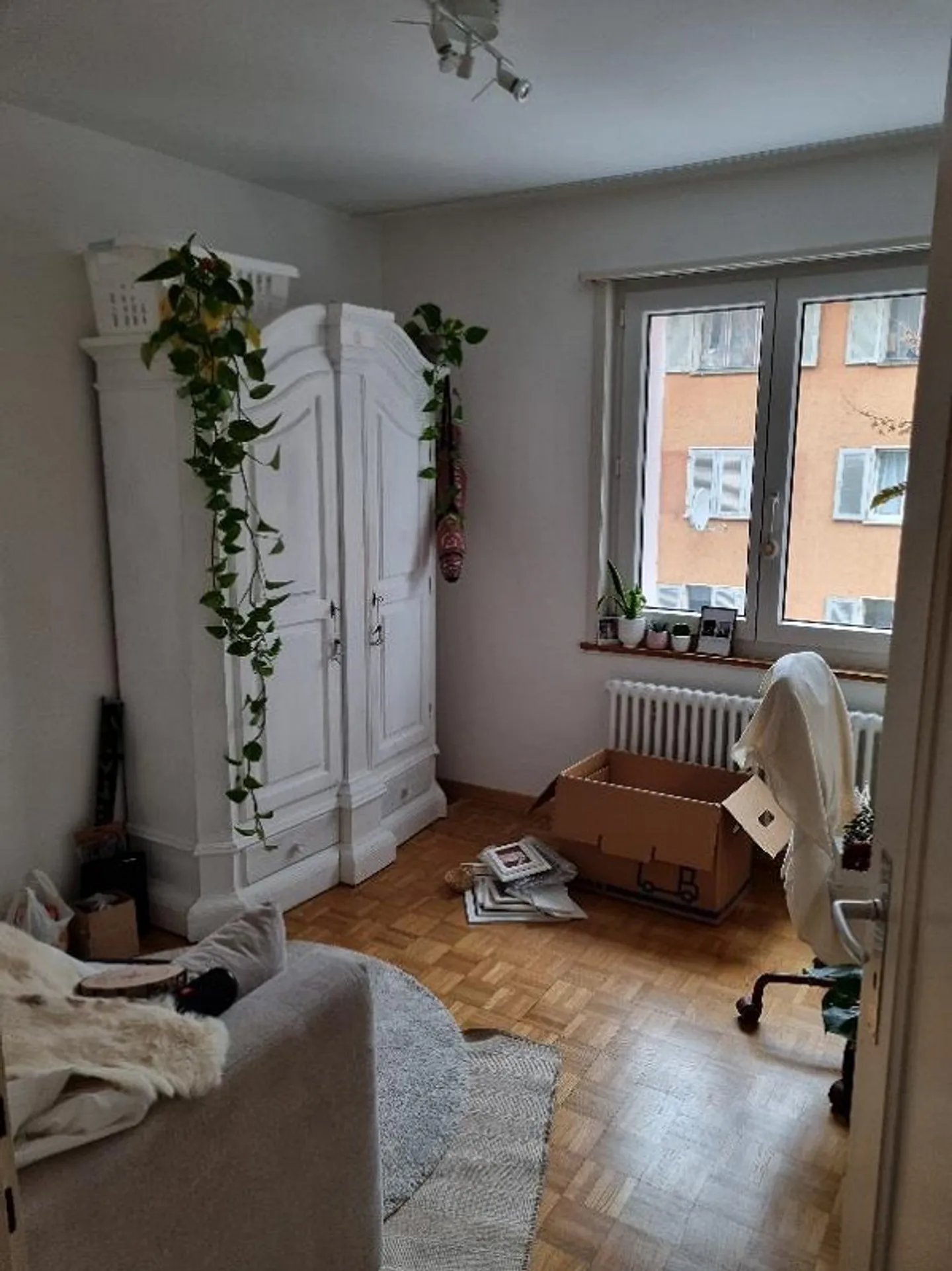 Appartement ensoleillé et calme - Photo 2 sur 8