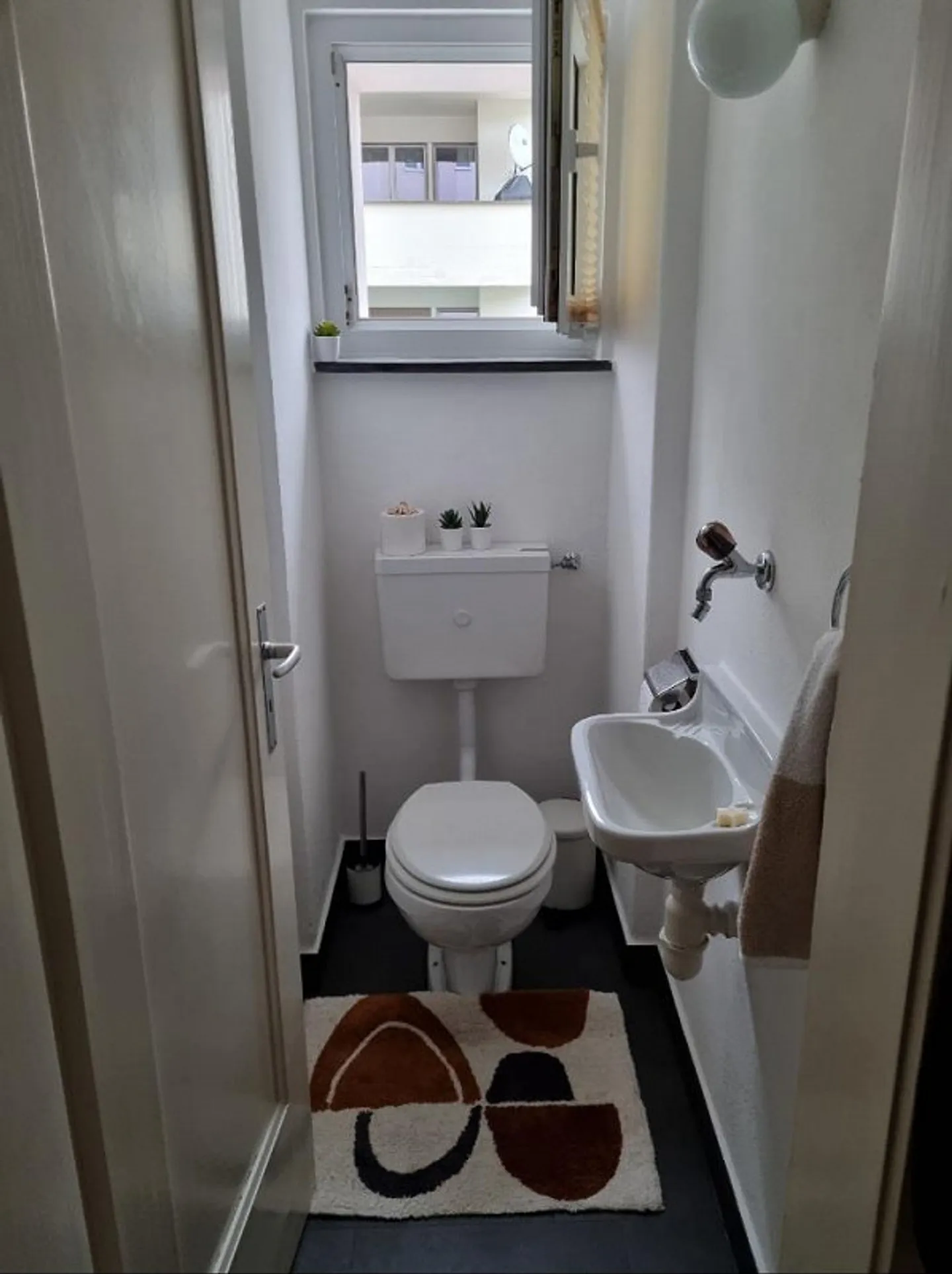 Appartement ensoleillé et calme - Photo 4 sur 8