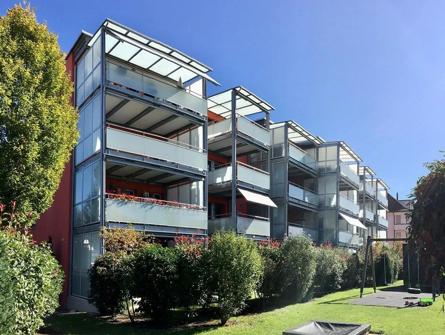 Modern 1-room apartment of 25 m² on the 1st floor with balcony - Photo 1 of 8