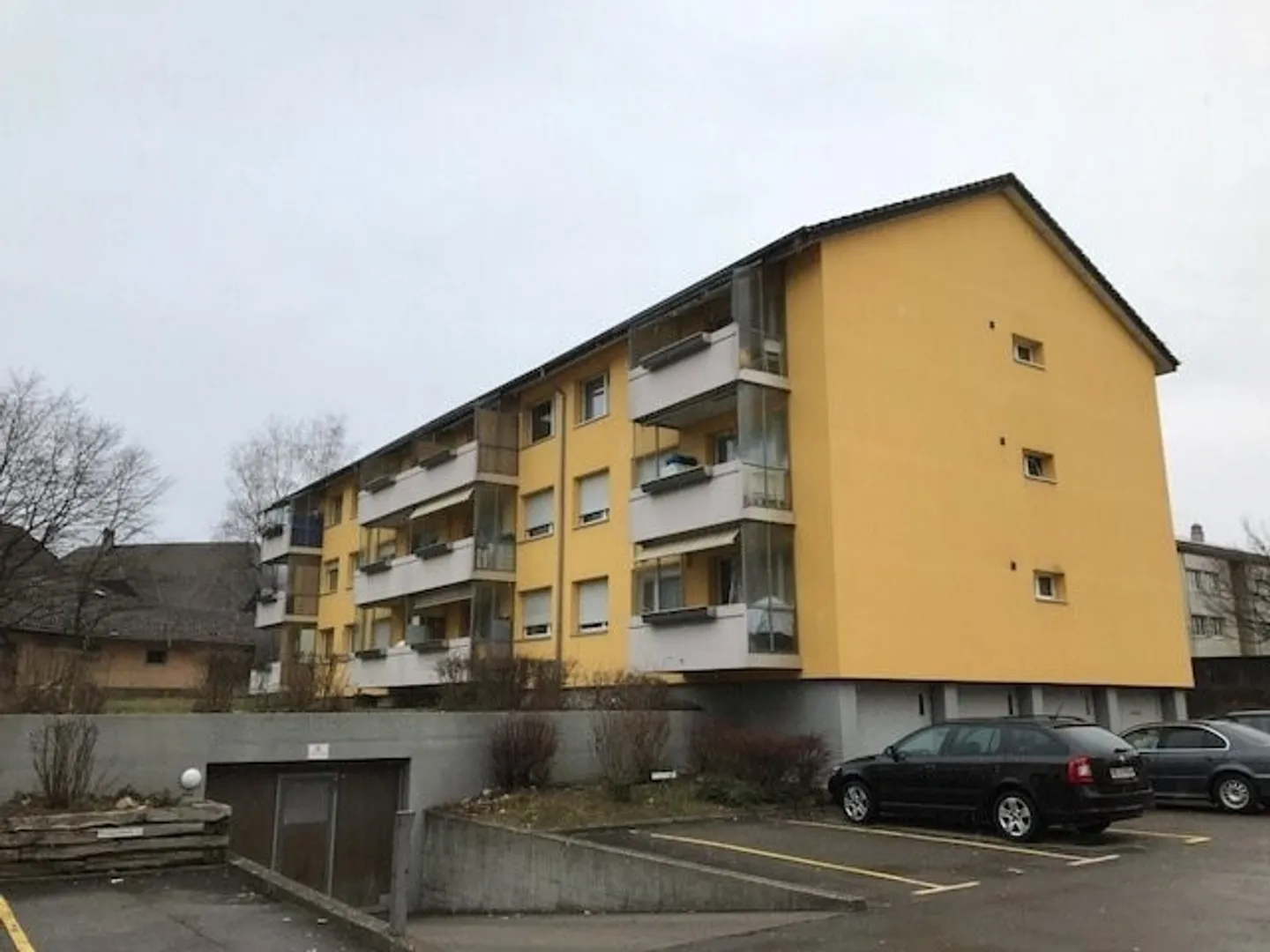 Vous cherchez une place de parking ? - Photo 1 sur 1