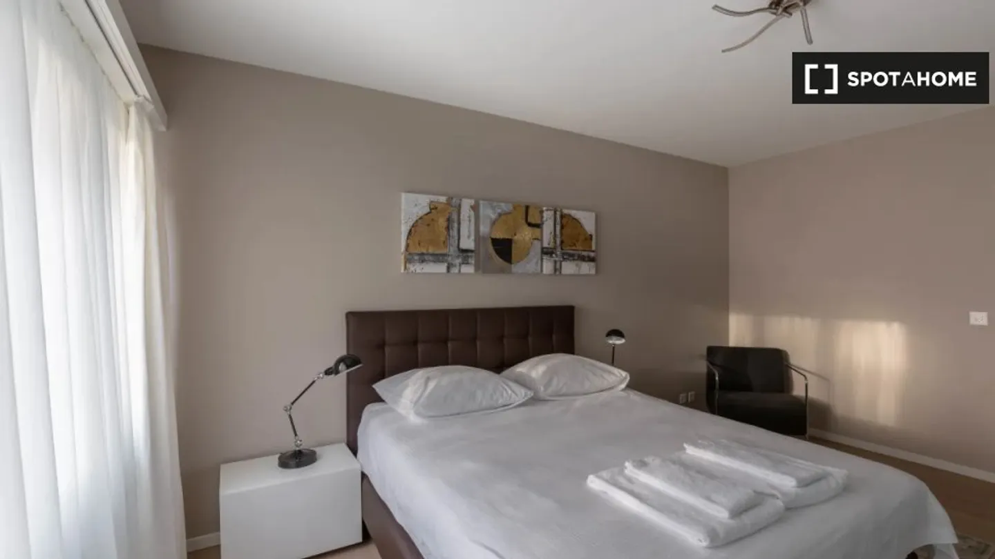 Entdecke, besichtige und miete dein neues Zuhause online mit vollem Vertrauen. - Foto 3 von 8