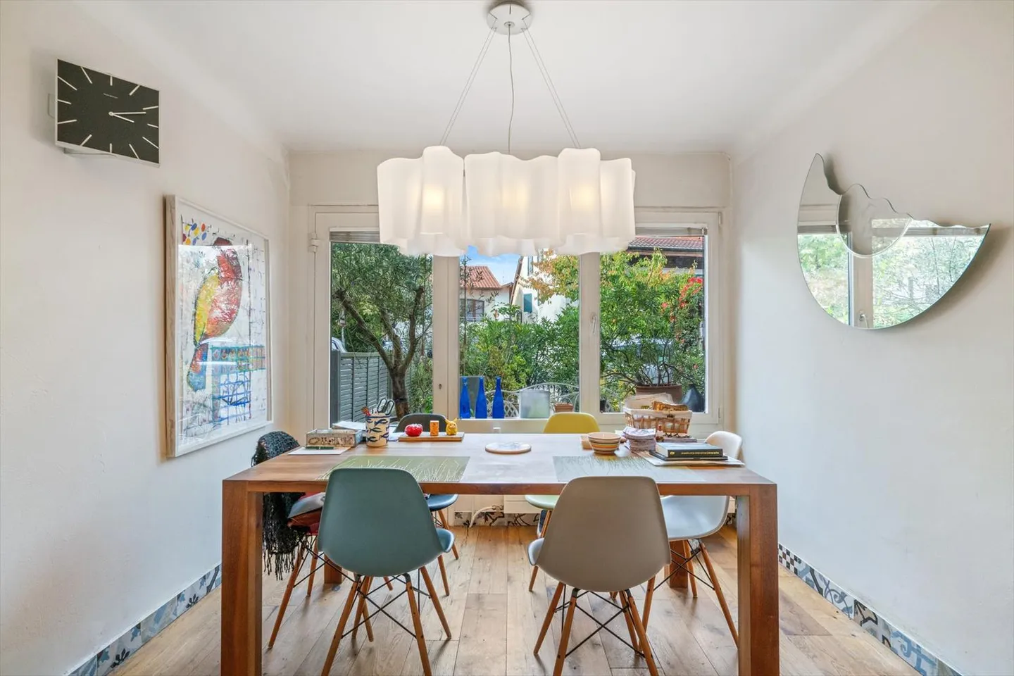 Havre de paix au coeur du village - Photo 2 sur 9