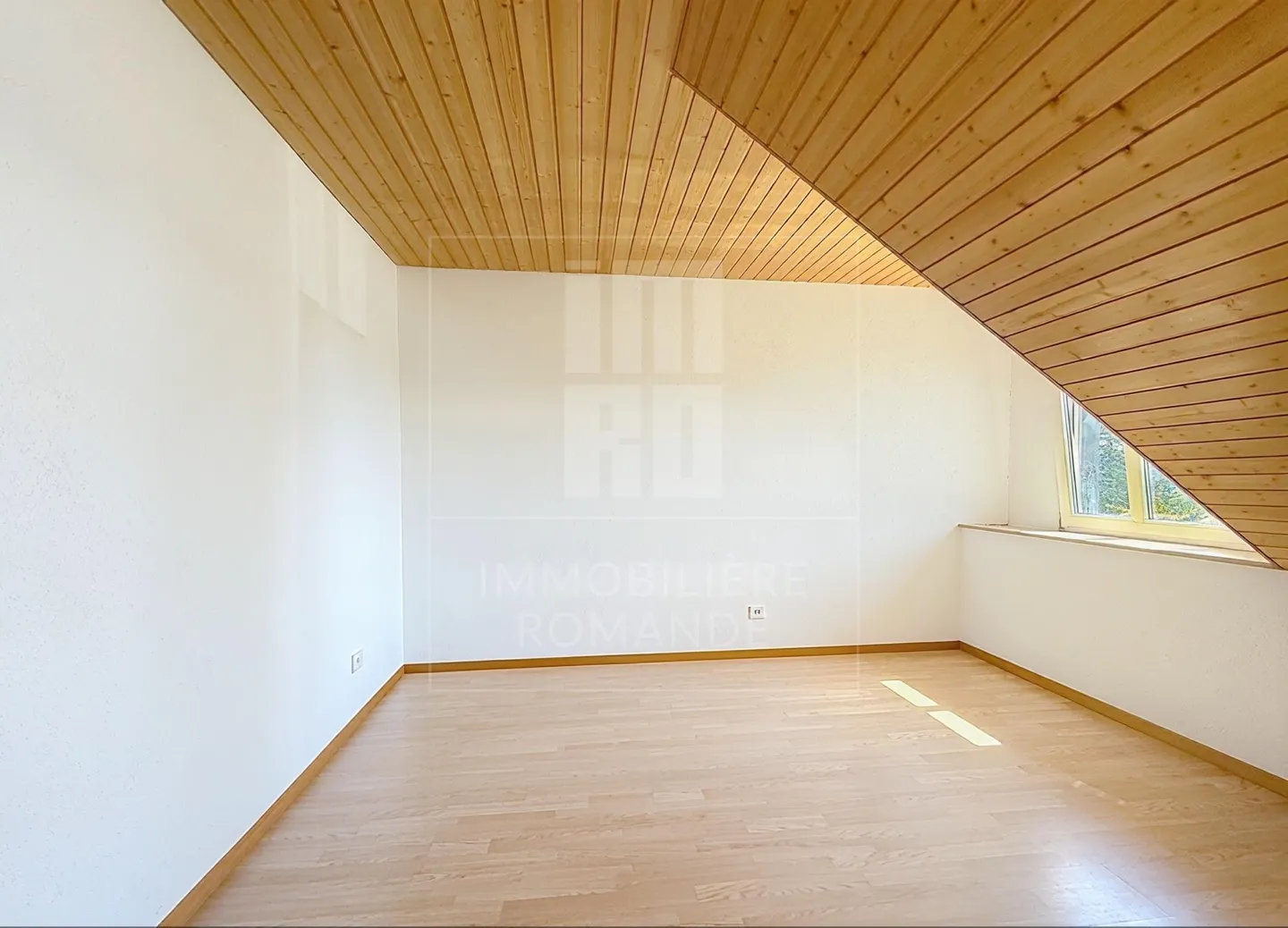 Charmante Wohnung in Corcelles - Foto 4 von 8