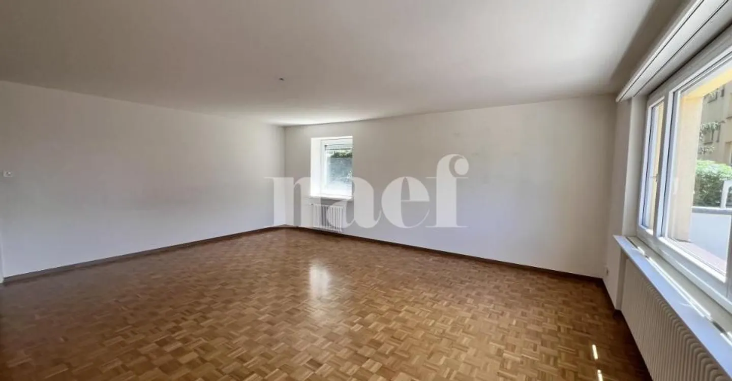 Appartement 5 pièces chaleureux - Photo 4 sur 8