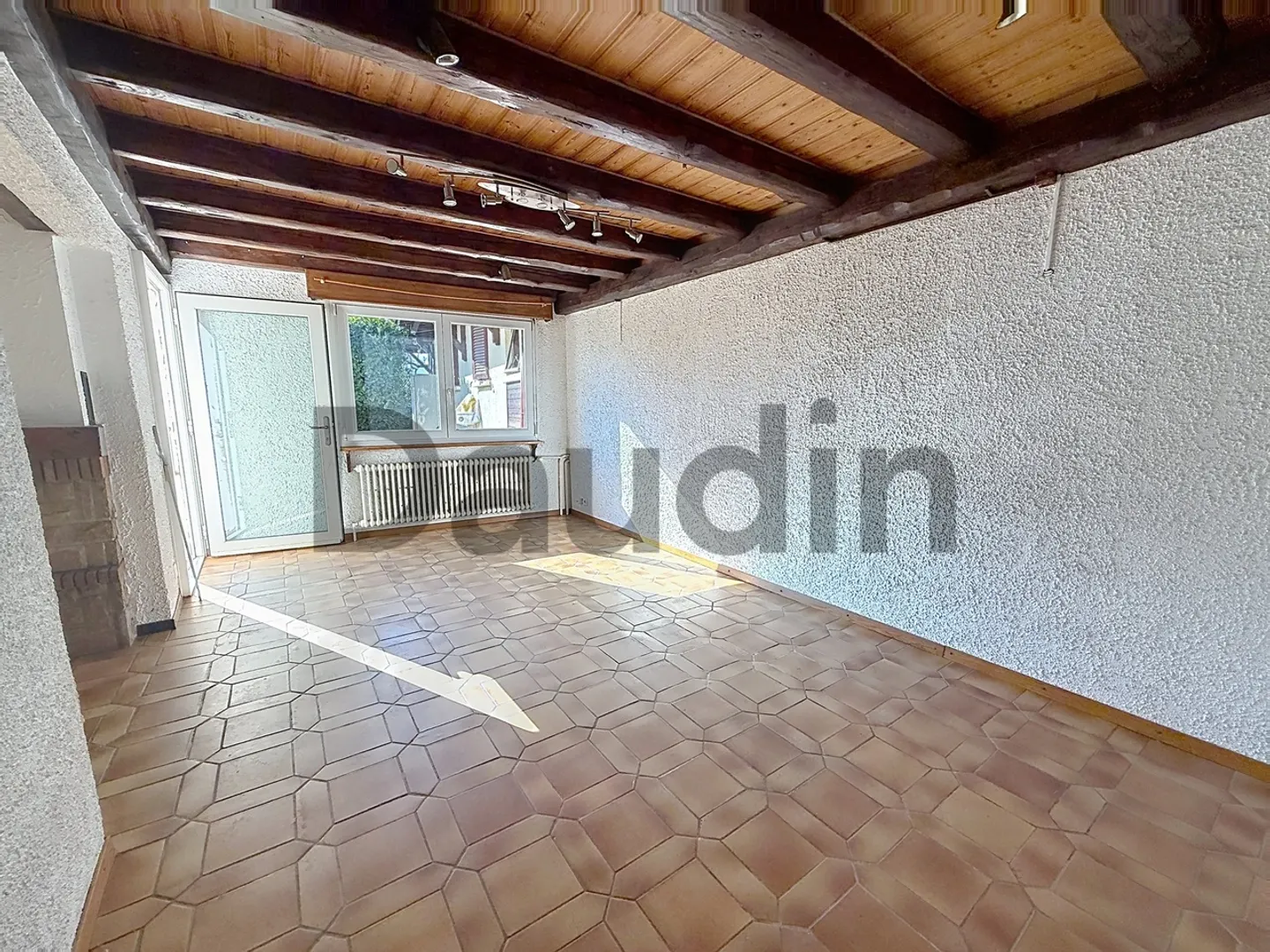 Charming Renovation Opportunity - Photo 5 of 10