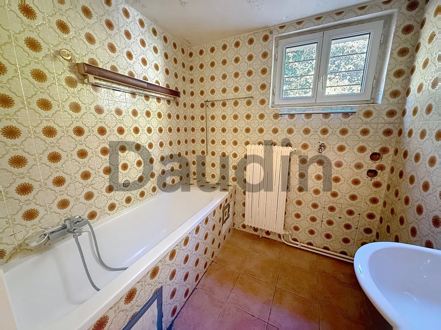 Charming Renovation Opportunity - Photo 10 of 10