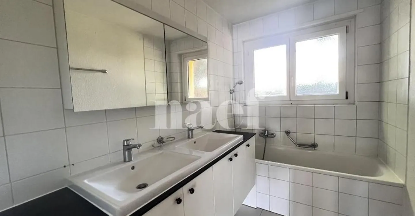 Appartement 5 pièces chaleureux - Photo 8 sur 8
