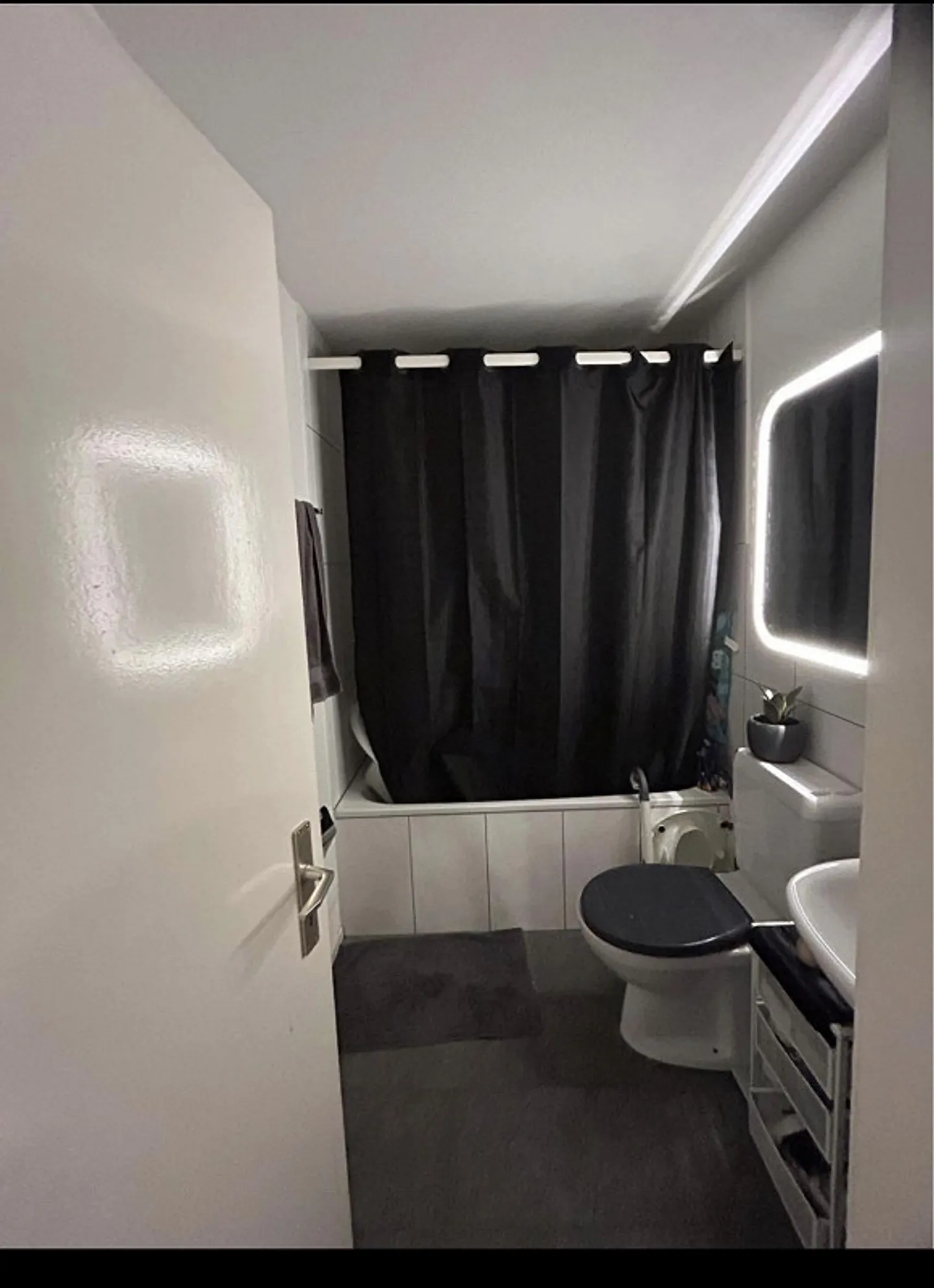 Chambre meublée Winterthur - Photo 5 sur 5