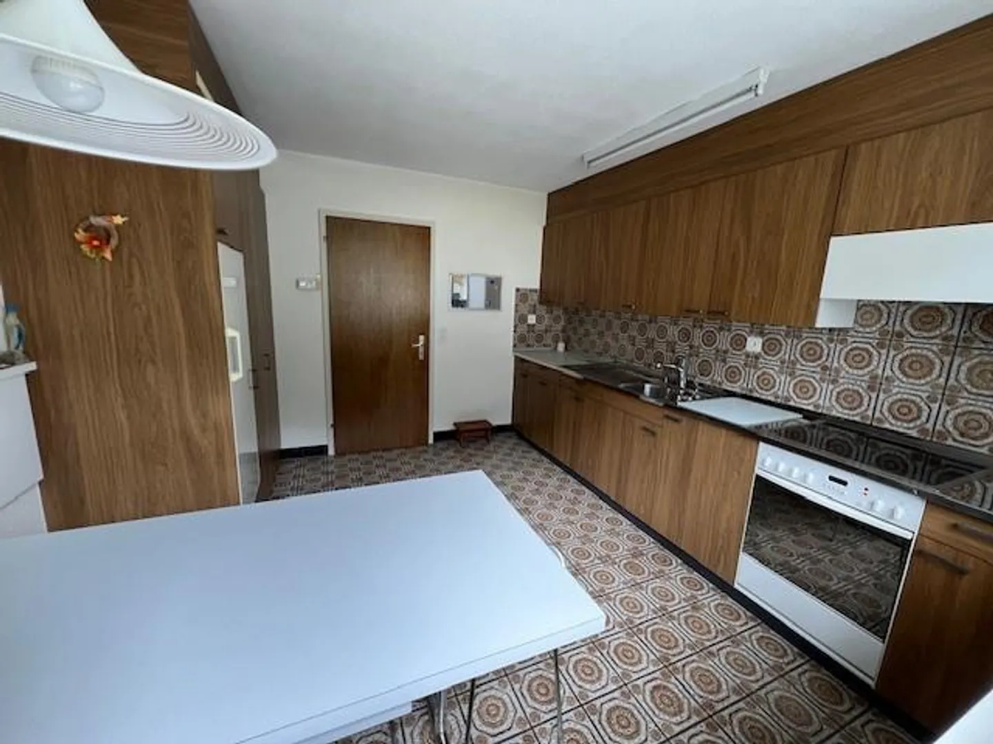 Ampia e tranquilla casa unifamiliare di 5,5 stanze con giardino - Foto 9 di 18