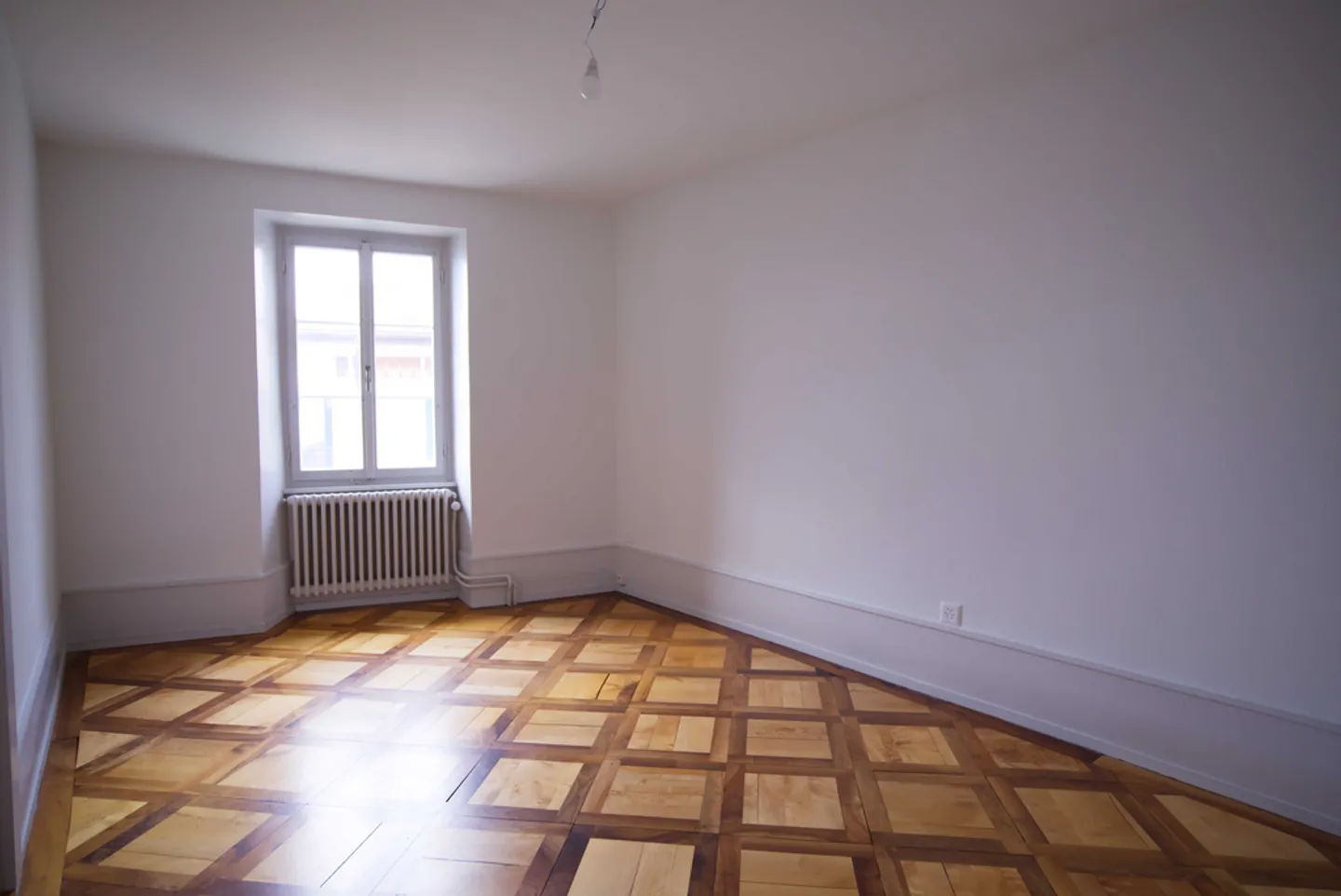 DA AFFITTARE! Appartamento di 3,5 locali con i piedi nell'acqua - Foto 9 di 12