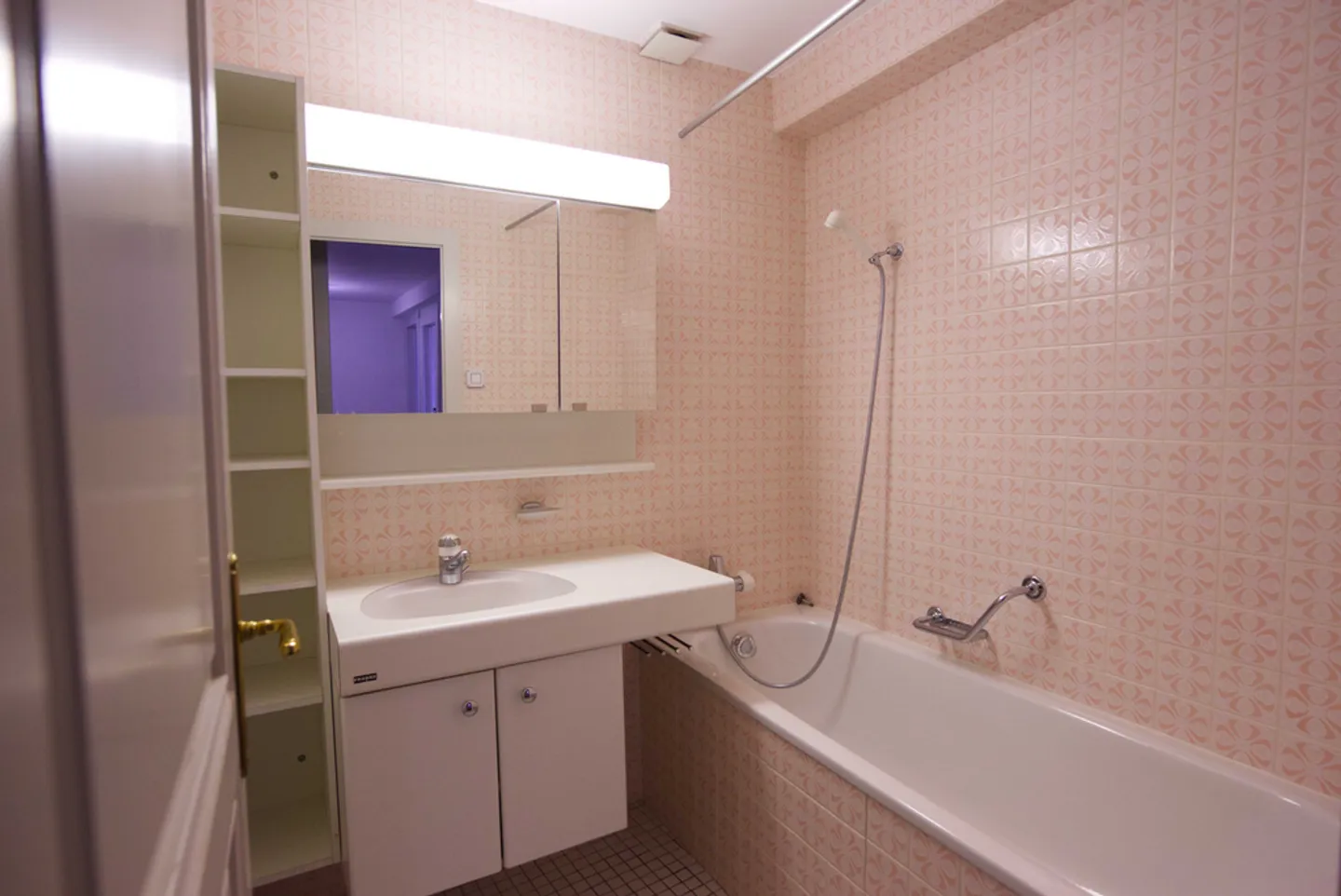 DA AFFITTARE! Appartamento di 3,5 locali con i piedi nell'acqua - Foto 10 di 12