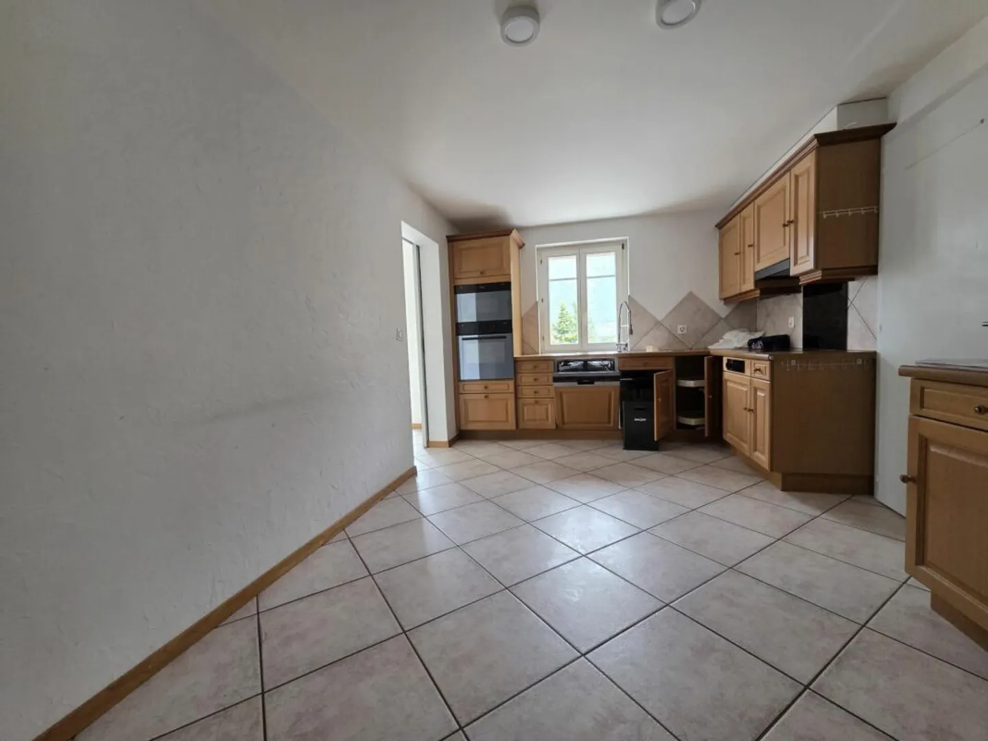Geräumige Duplexwohnung in Saxon - Foto 2 von 11