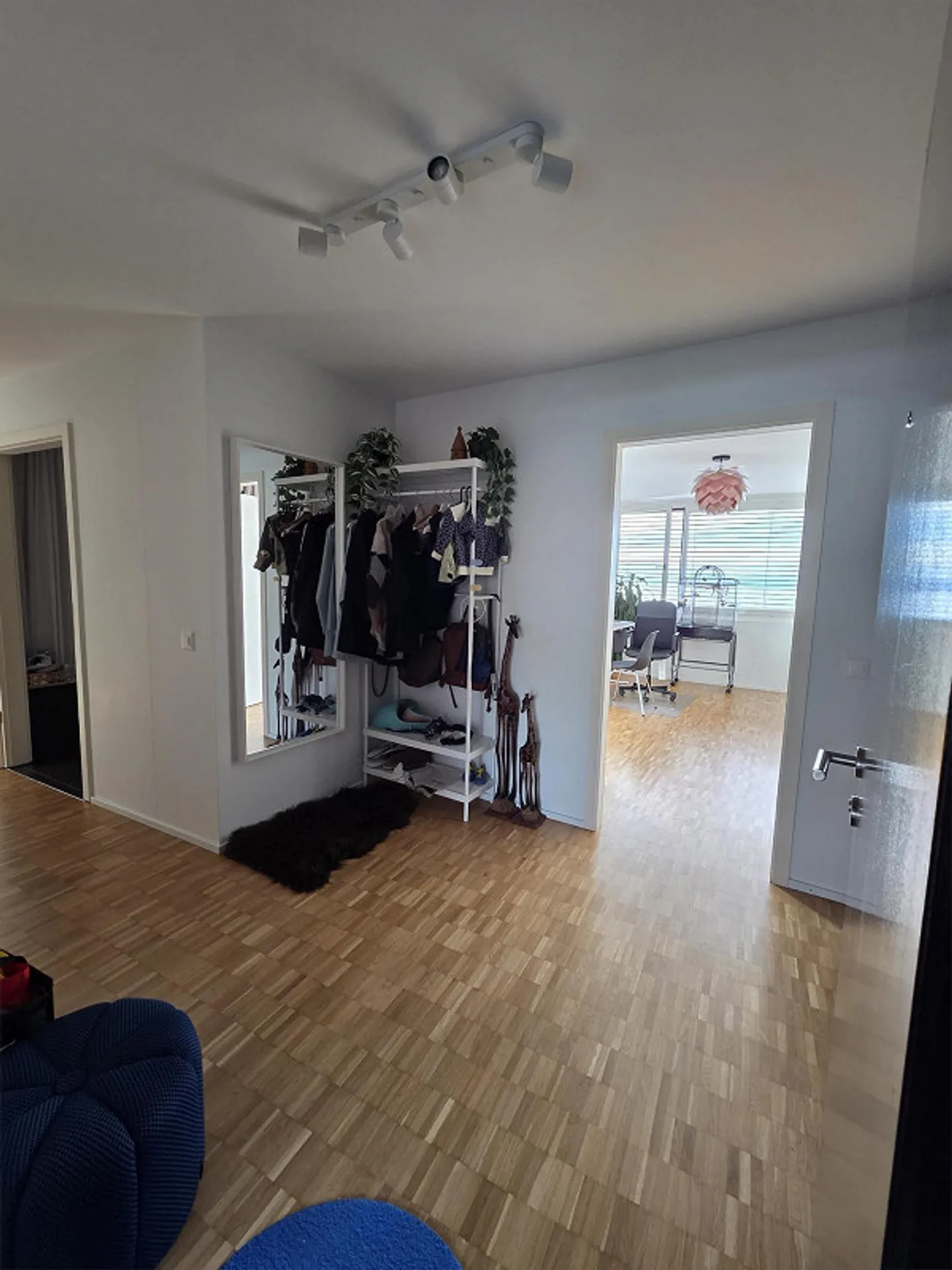 4.5 rooms close to Neuchatel train station - Photo 3 of 9