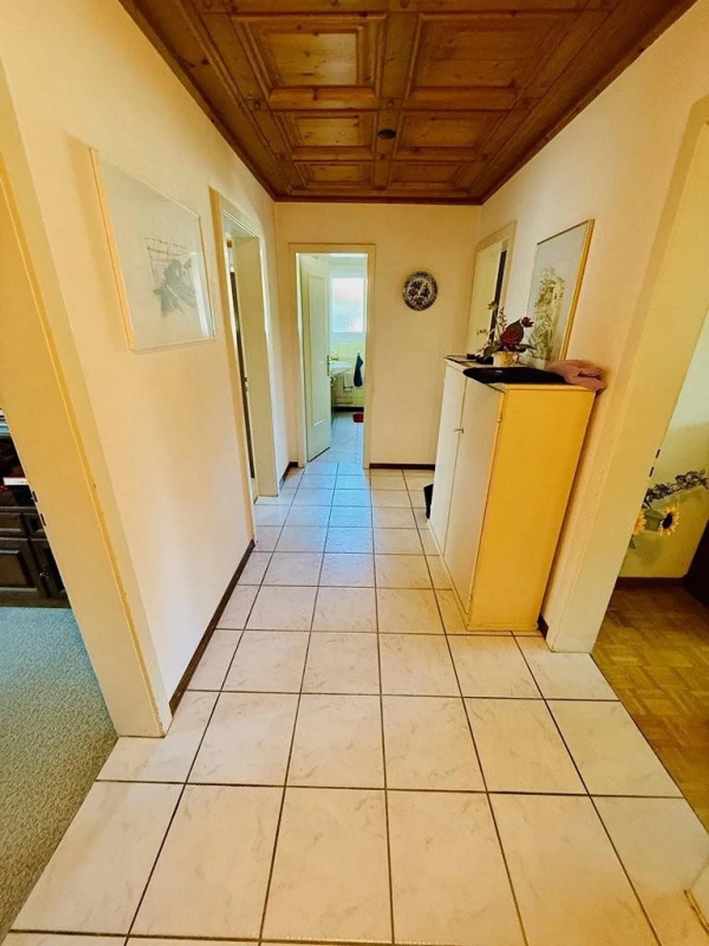 Appartamento spazioso di 115m2 nel centro di Jegenstorf - Foto 6 di 12