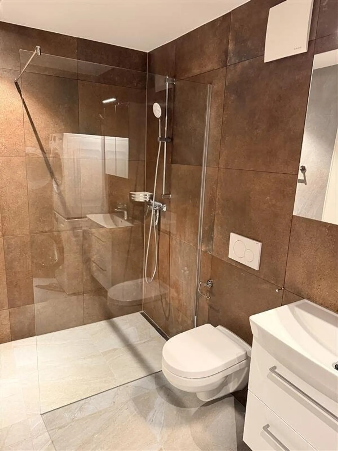 Moderne 2.5-Zimmerwohnung - Foto 5 von 6