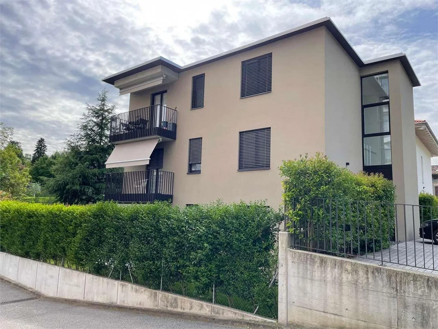 Appartamento moderno 2.5 locali - Foto 1 di 9