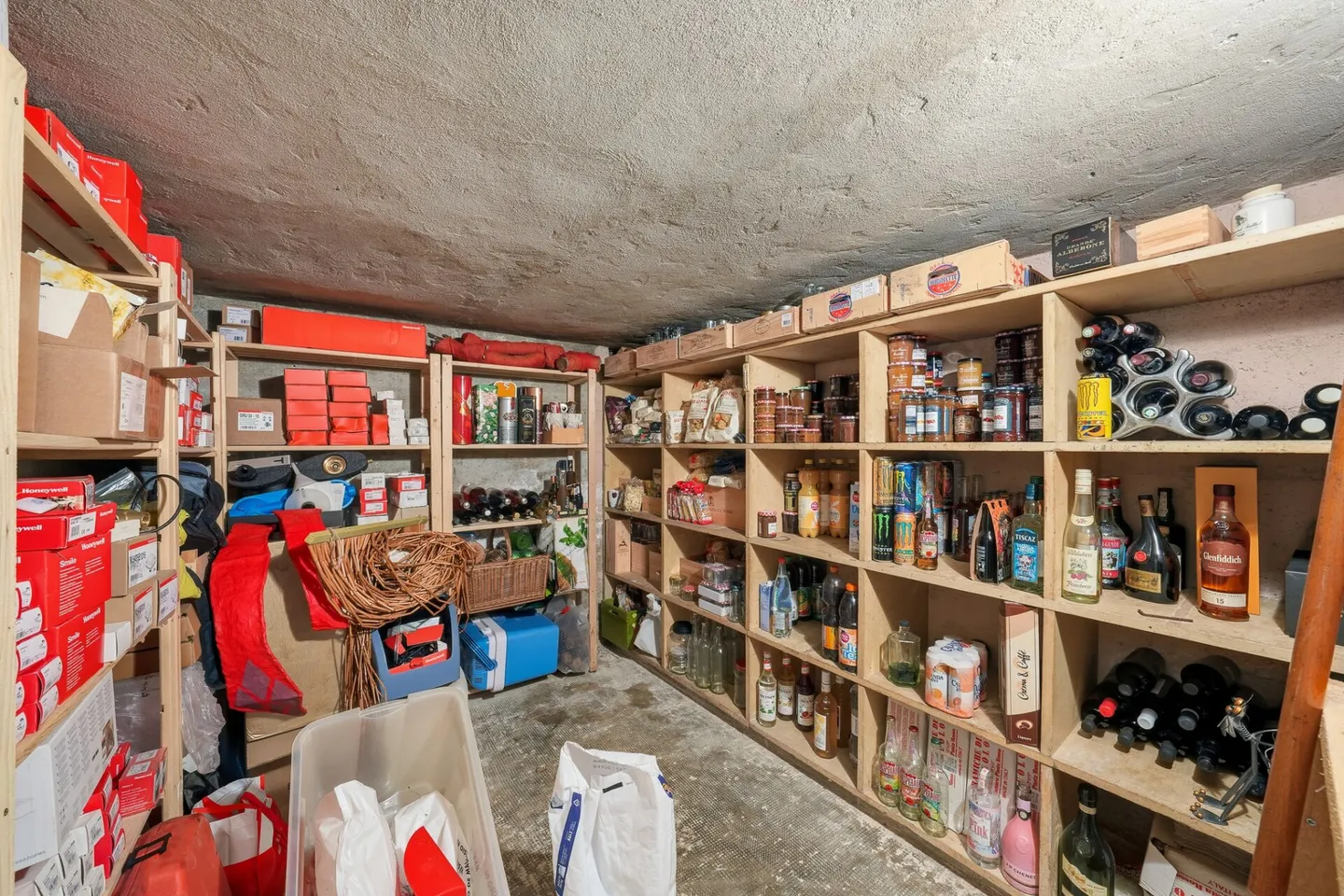 Chalet 4.5 rooms in the heart of nature - Photo 9 of 13