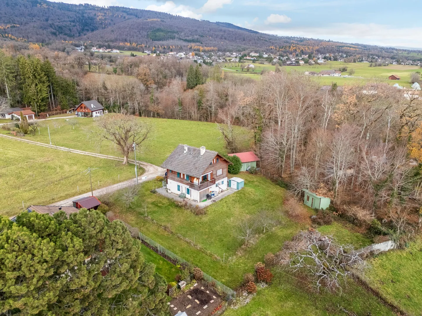 Chalet 4.5 rooms in the heart of nature - Photo 12 of 13