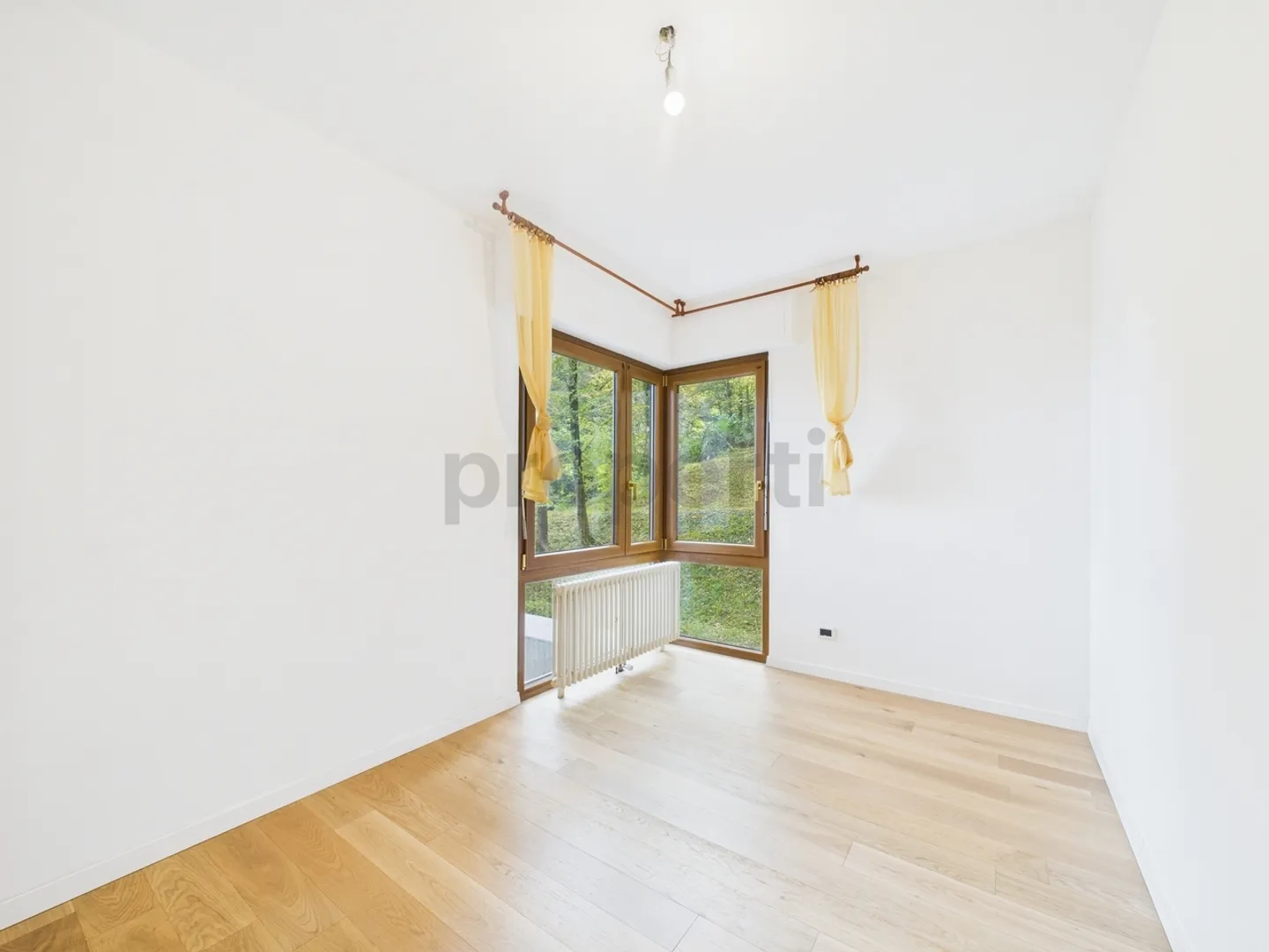 Splendido Appartamento rinnovato 3.5 locali con vista lago - Foto 6 di 13