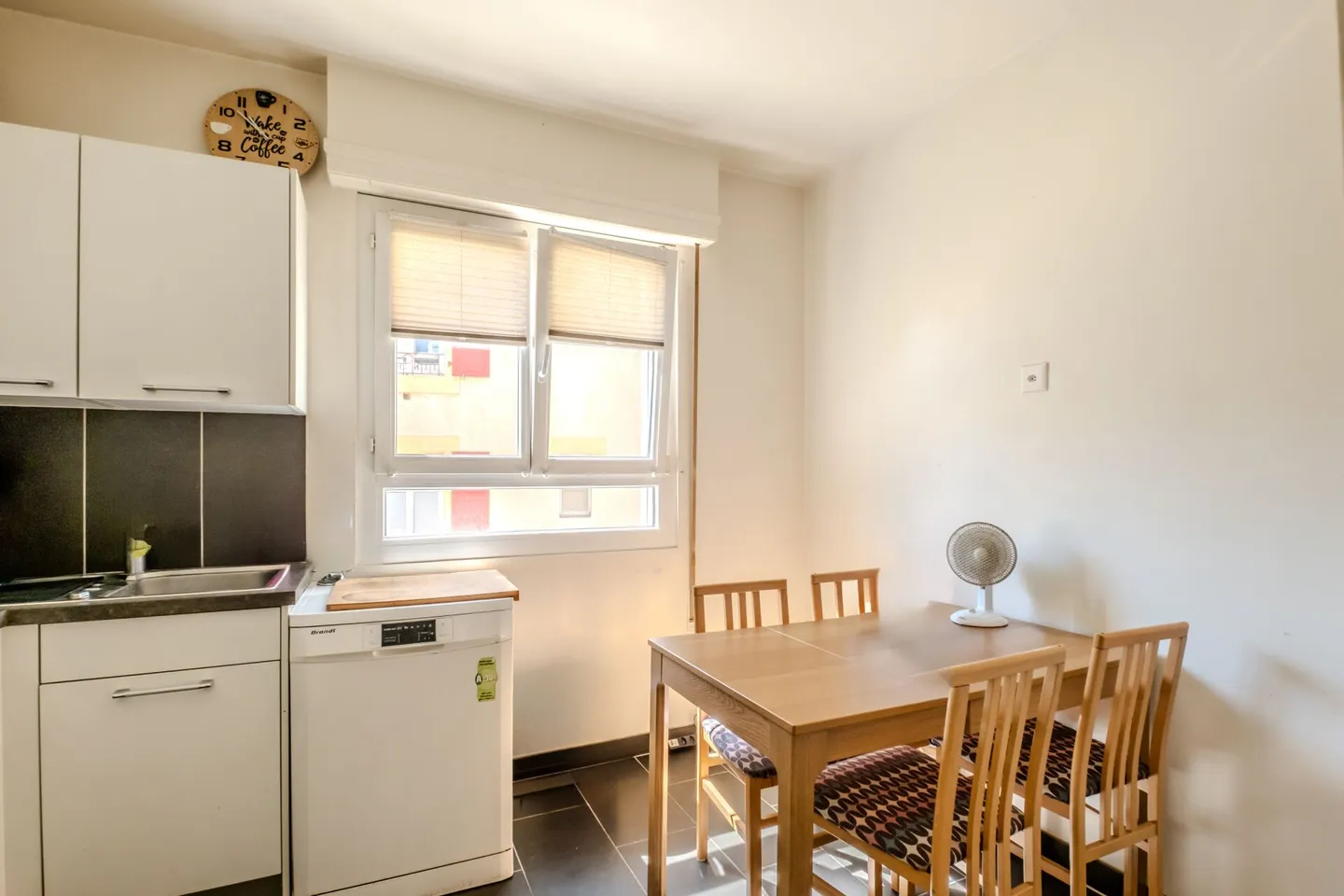 Appartement spacieux avec balcon - Photo 6 sur 12