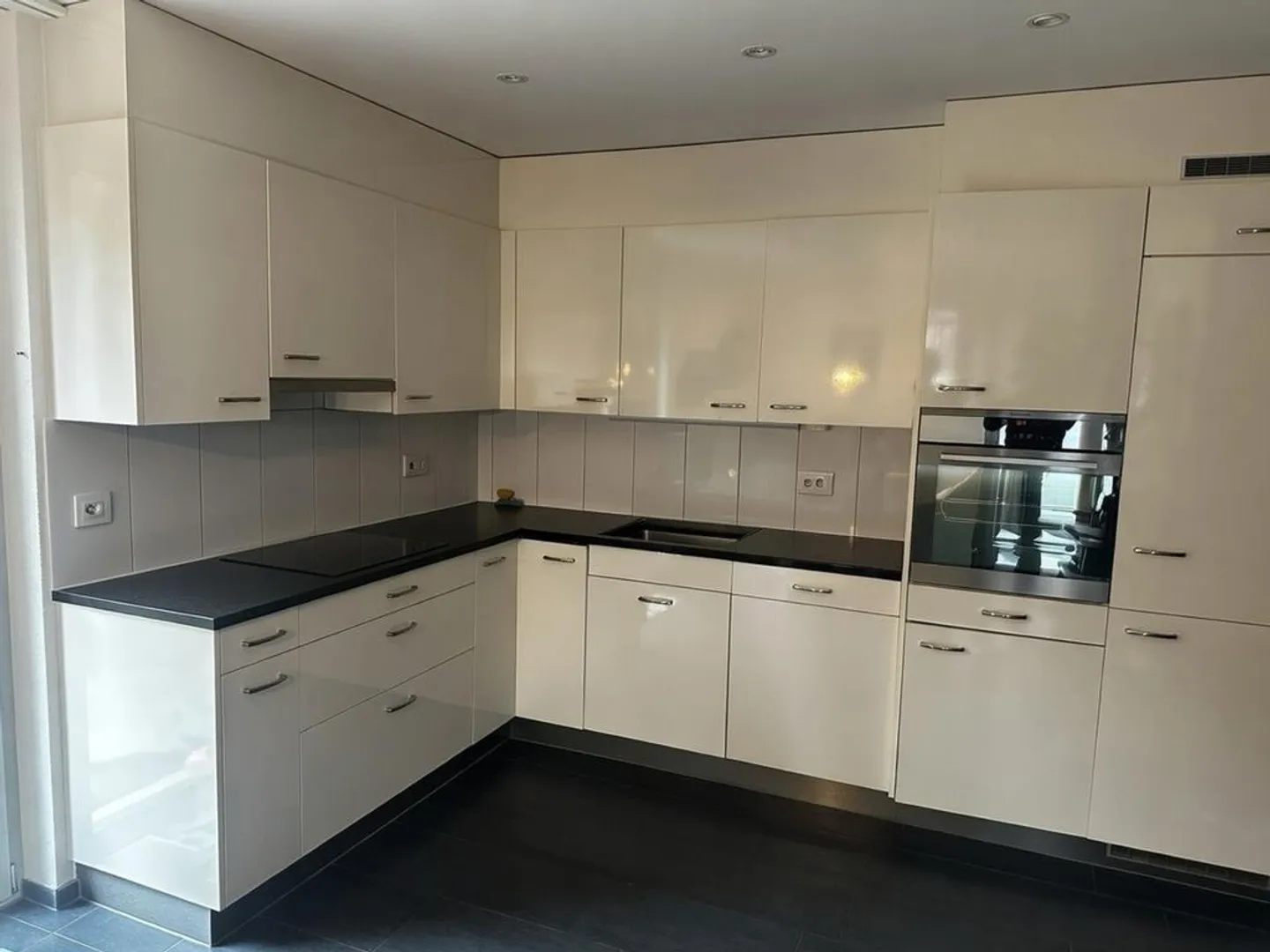 Attractive apartment on the idyllic village edge - Photo 2 of 9