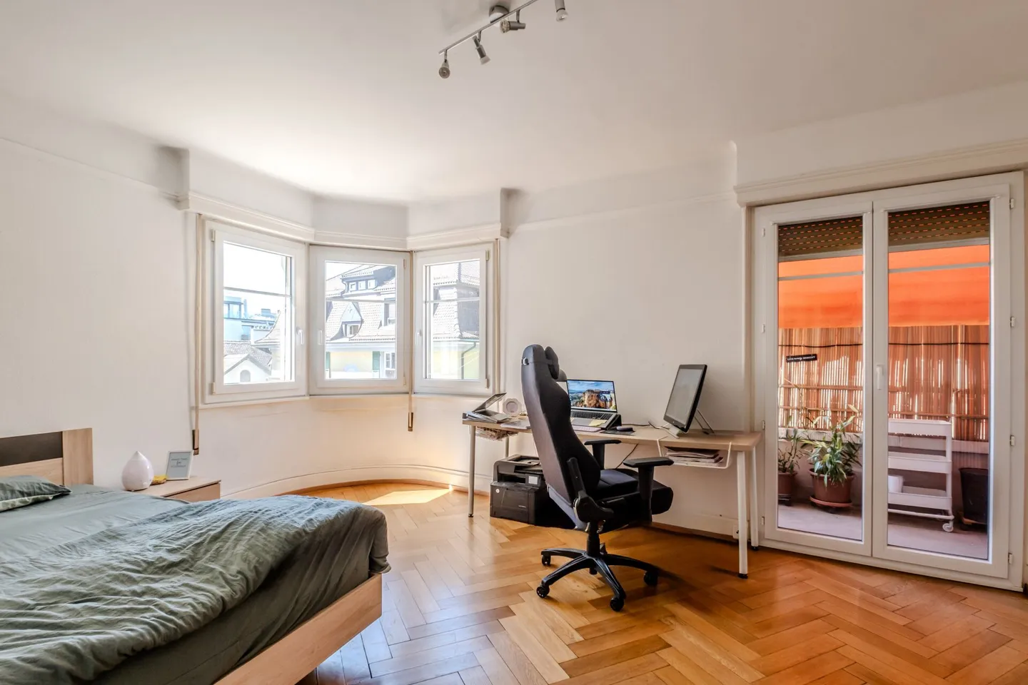 Appartement spacieux avec balcon - Photo 1 sur 12