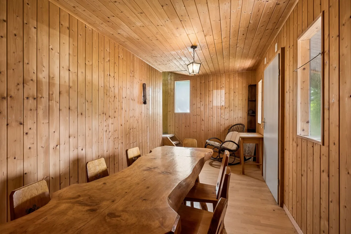 3.5-Room Single-Family House at the Edge of the Forest - Photo 10 of 14