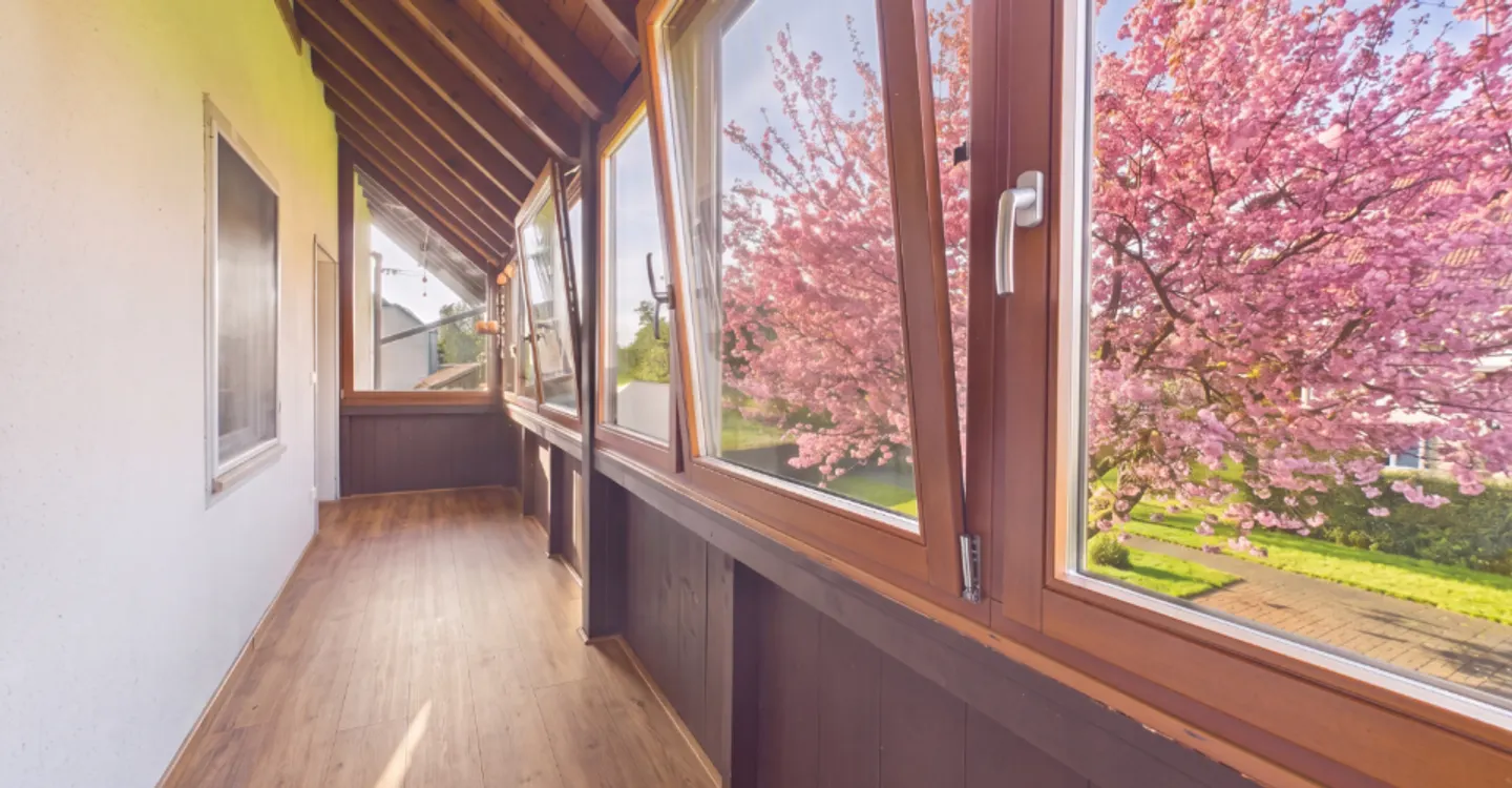 Spacious living on two levels with fireplace, winter garden and plenty of privacy - Photo 10 of 12