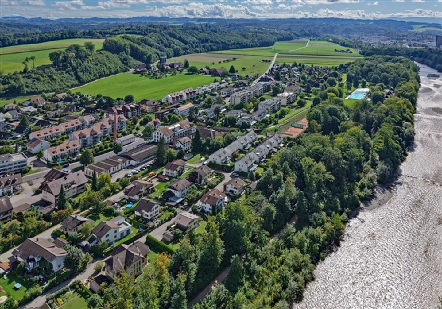 "The house where we really took care, with plenty of space in the most beautiful corner of Kirchberg" - Photo 9 of 20