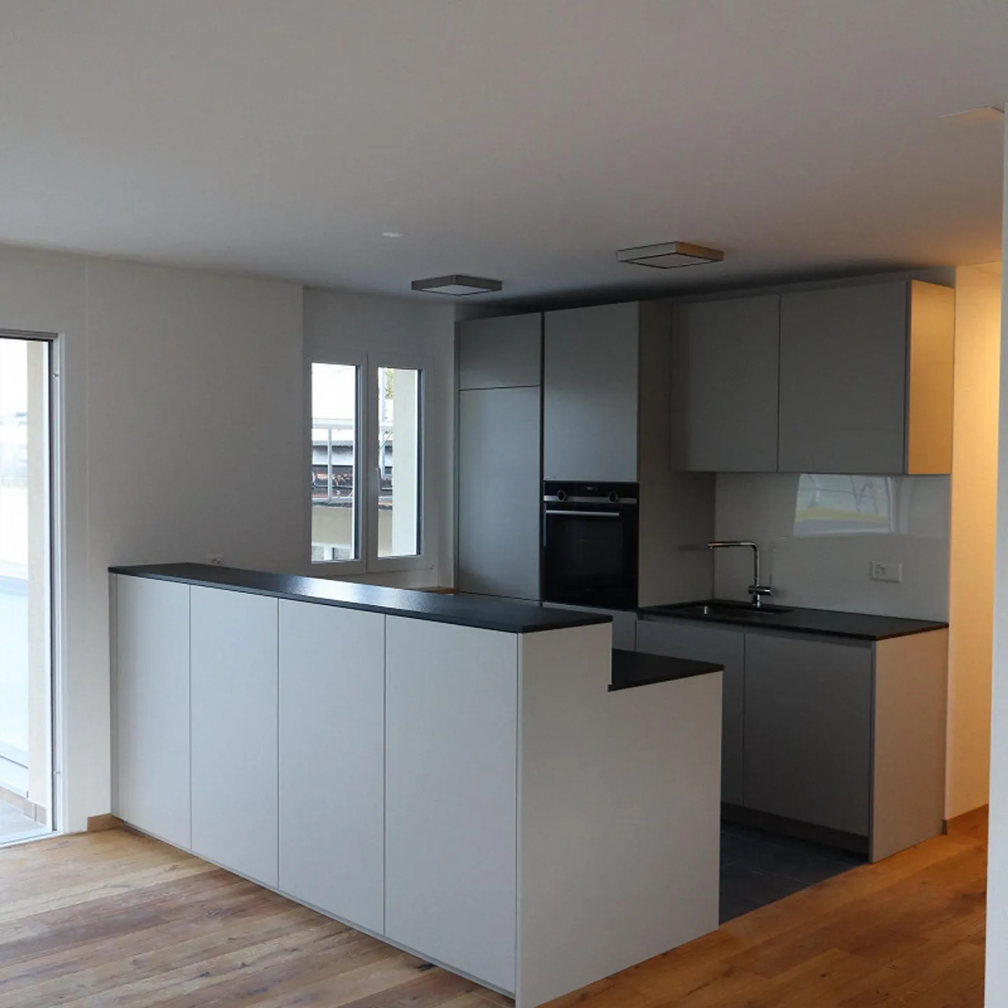 Première occupation : Appartement lumineux de 3,5 pièces dans un emplacement privilégié à Davos Platz - Photo 2 sur 13