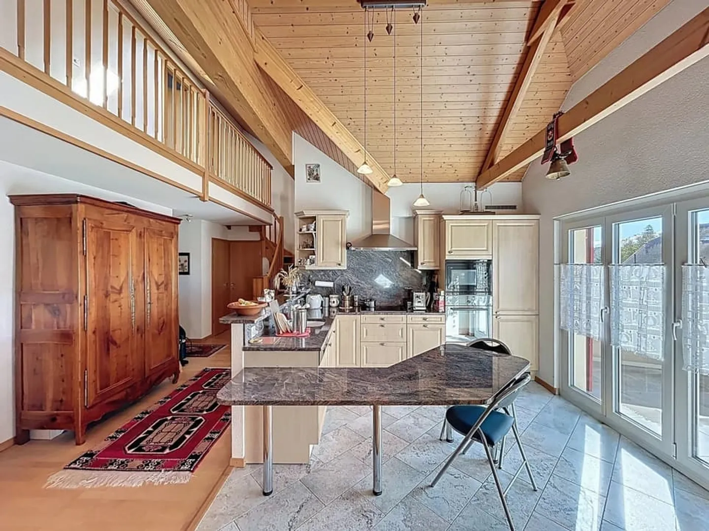 Parfait pour une famille ! Lumineux et spacieux ! - Photo 2 of 8